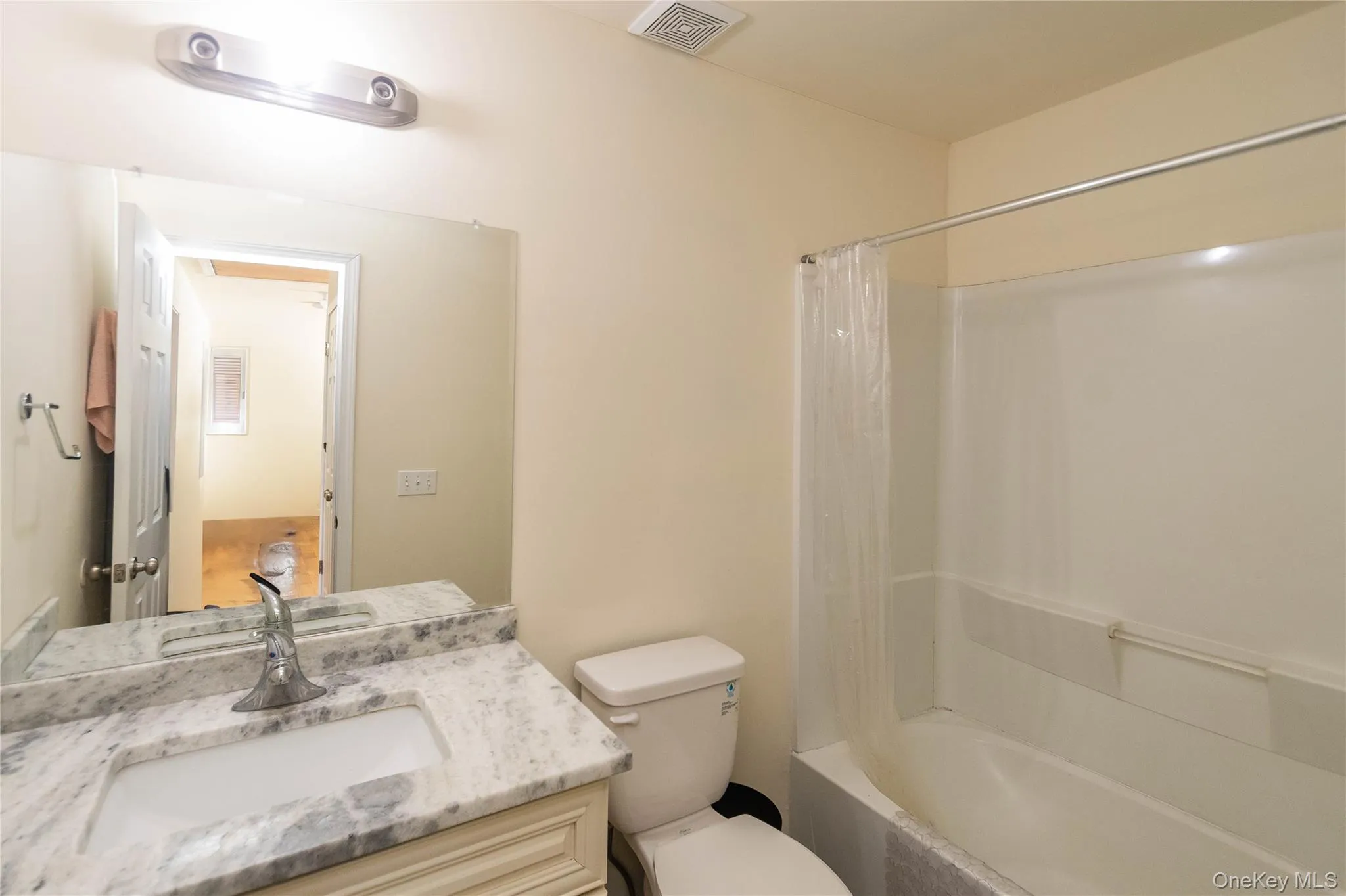 62 Bristol Circle, Thompson, NY, 4 Bedrooms Bedrooms, 8 Rooms Rooms,2 BathroomsBathrooms,Residential Lease,For Rent,Bristol,0,1050158 62 Bristol Circle, Thompson, NY, 4 Bedrooms Bedrooms, 8 Rooms Rooms,2 BathroomsBathrooms,Residential Lease,For Rent,Bristol,0,1050158
