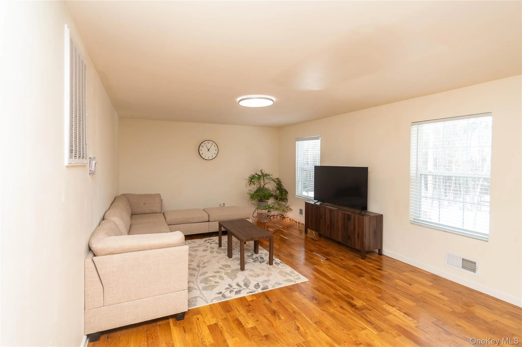 62 Bristol Circle, Thompson, NY, 4 Bedrooms Bedrooms, 8 Rooms Rooms,2 BathroomsBathrooms,Residential Lease,For Rent,Bristol,0,1050158 62 Bristol Circle, Thompson, NY, 4 Bedrooms Bedrooms, 8 Rooms Rooms,2 BathroomsBathrooms,Residential Lease,For Rent,Bristol,0,1050158
