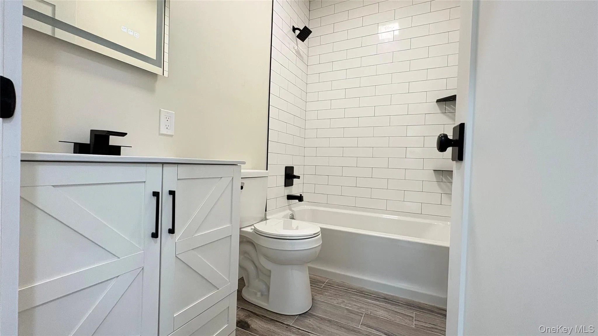 33 Valley Street, Saugerties, NY, 3 Bedrooms Bedrooms, 6 Rooms Rooms,2 BathroomsBathrooms,Residential,For Rent,Valley,0,1050159 33 Valley Street, Saugerties, NY, 3 Bedrooms Bedrooms, 6 Rooms Rooms,2 BathroomsBathrooms,Residential,For Rent,Valley,0,1050159