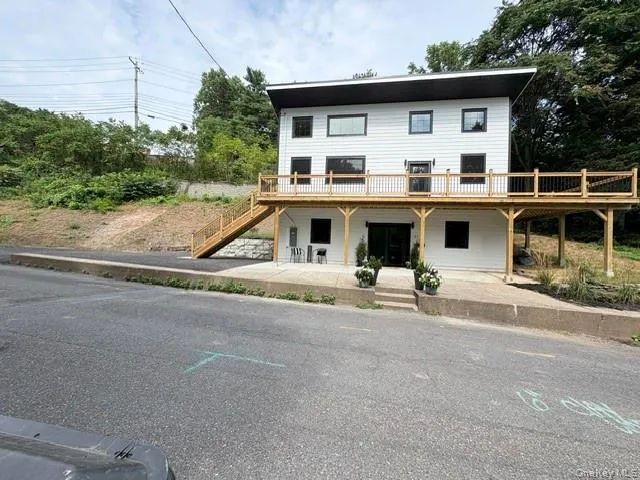 33 Valley Street, Saugerties, NY, 3 Bedrooms Bedrooms, 6 Rooms Rooms,2 BathroomsBathrooms,Residential,For Rent,Valley,0,1050159 33 Valley Street, Saugerties, NY, 3 Bedrooms Bedrooms, 6 Rooms Rooms,2 BathroomsBathrooms,Residential,For Rent,Valley,0,1050159