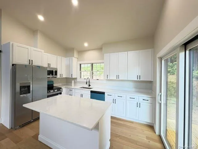 33 Valley Street, Saugerties, NY, 3 Bedrooms Bedrooms, 6 Rooms Rooms,2 BathroomsBathrooms,Residential,For Rent,Valley,0,1050159 33 Valley Street, Saugerties, NY, 3 Bedrooms Bedrooms, 6 Rooms Rooms,2 BathroomsBathrooms,Residential,For Rent,Valley,0,1050159