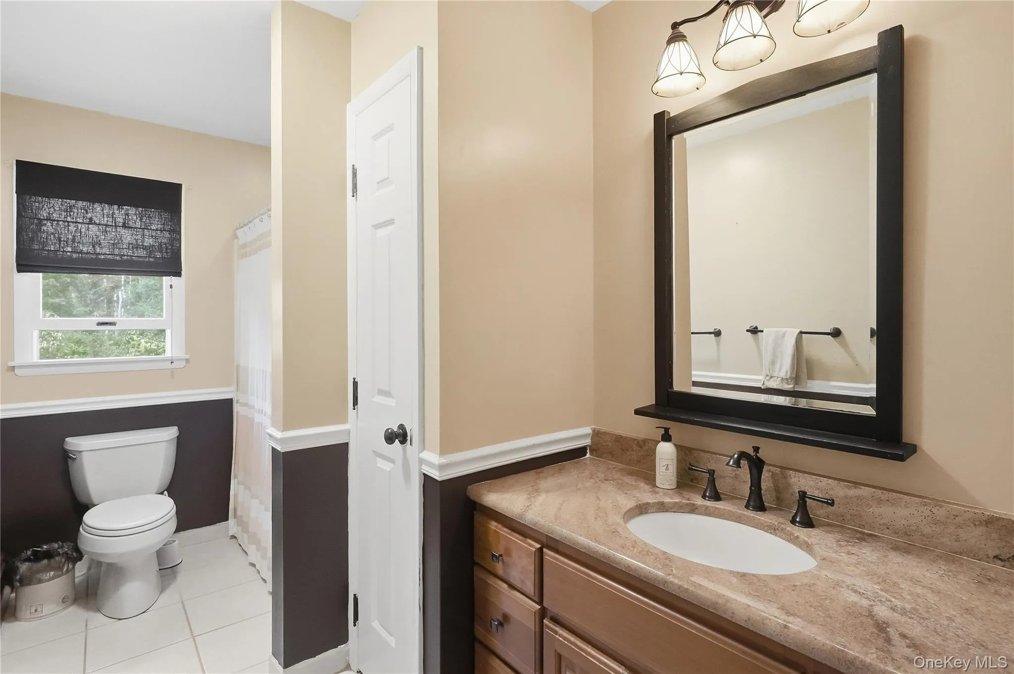 Full bath on main level Full bath on main level