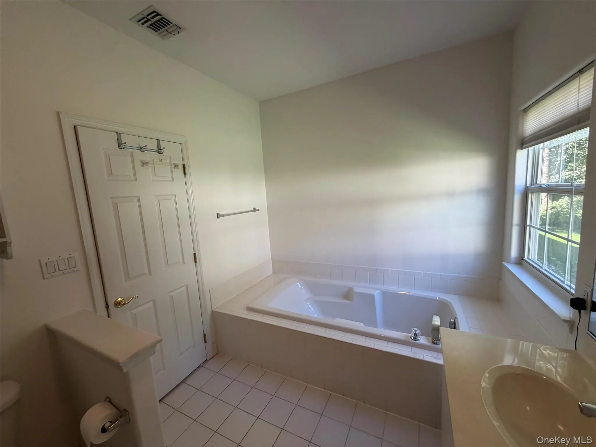 7 Sagaponack Court, Brookhaven, NY, 2 Bedrooms Bedrooms, 6 Rooms Rooms,2 BathroomsBathrooms,Residential,For Rent,Sagaponack,0,1050174 7 Sagaponack Court, Brookhaven, NY, 2 Bedrooms Bedrooms, 6 Rooms Rooms,2 BathroomsBathrooms,Residential,For Rent,Sagaponack,0,1050174