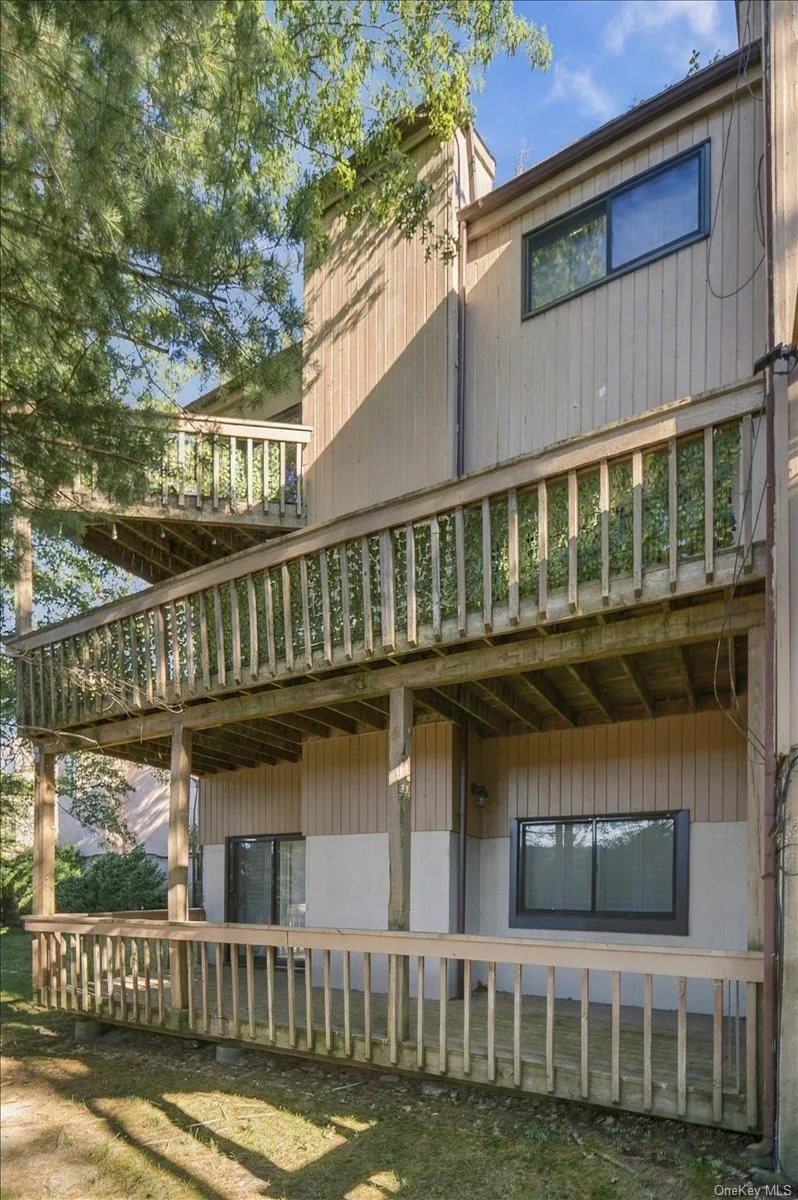 19 John Bean Court, North Hempstead, NY, 3 Bedrooms Bedrooms, 7 Rooms Rooms,3 BathroomsBathrooms,Residential,For Rent,John Bean,0,1050175 19 John Bean Court, North Hempstead, NY, 3 Bedrooms Bedrooms, 7 Rooms Rooms,3 BathroomsBathrooms,Residential,For Rent,John Bean,0,1050175