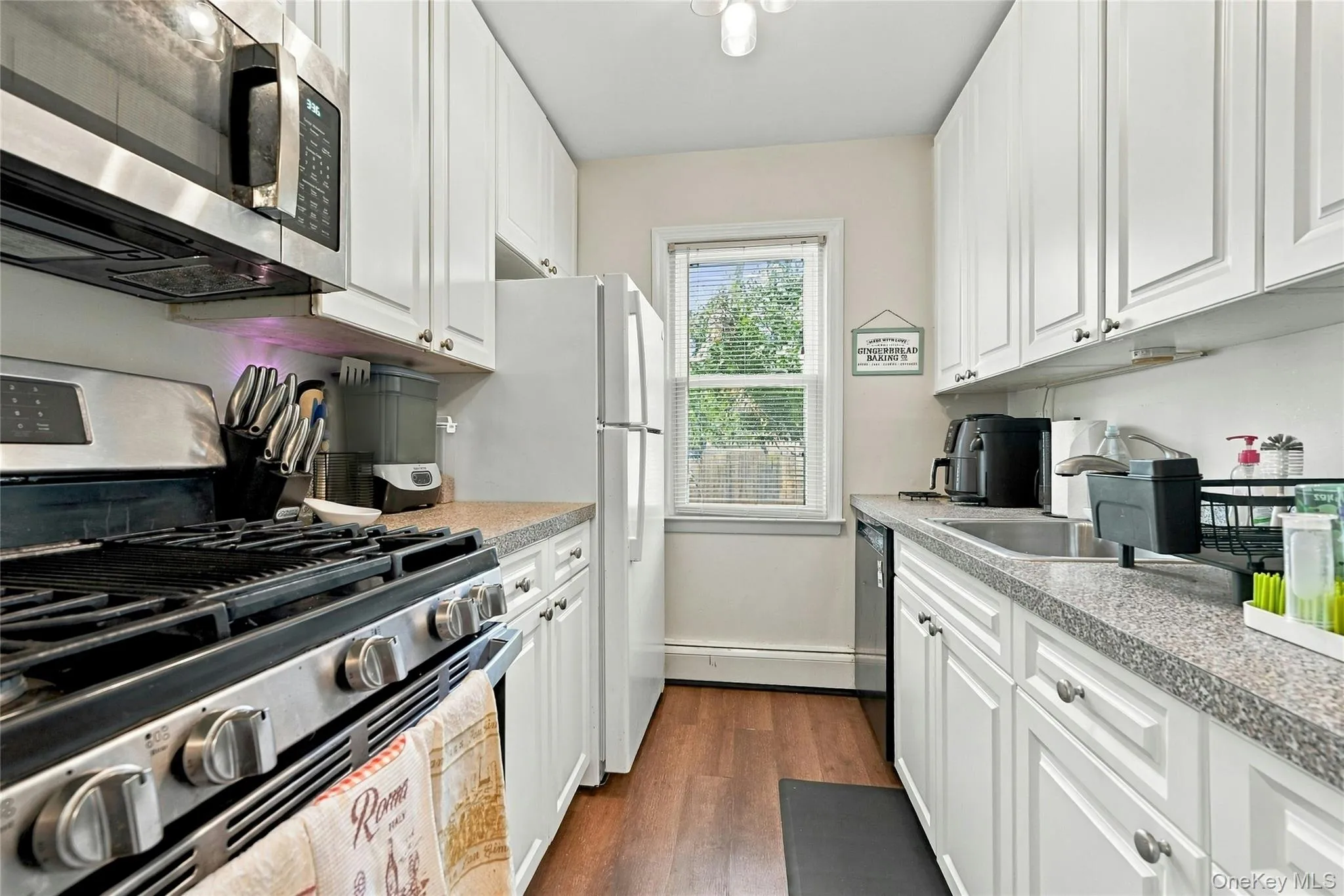 97 Cardinal lane, Islip, NY, 2 Bedrooms Bedrooms, 5 Rooms Rooms,1 BathroomBathrooms,Residential,For Rent,Cardinal lane,0,1050180 97 Cardinal lane, Islip, NY, 2 Bedrooms Bedrooms, 5 Rooms Rooms,1 BathroomBathrooms,Residential,For Rent,Cardinal lane,0,1050180