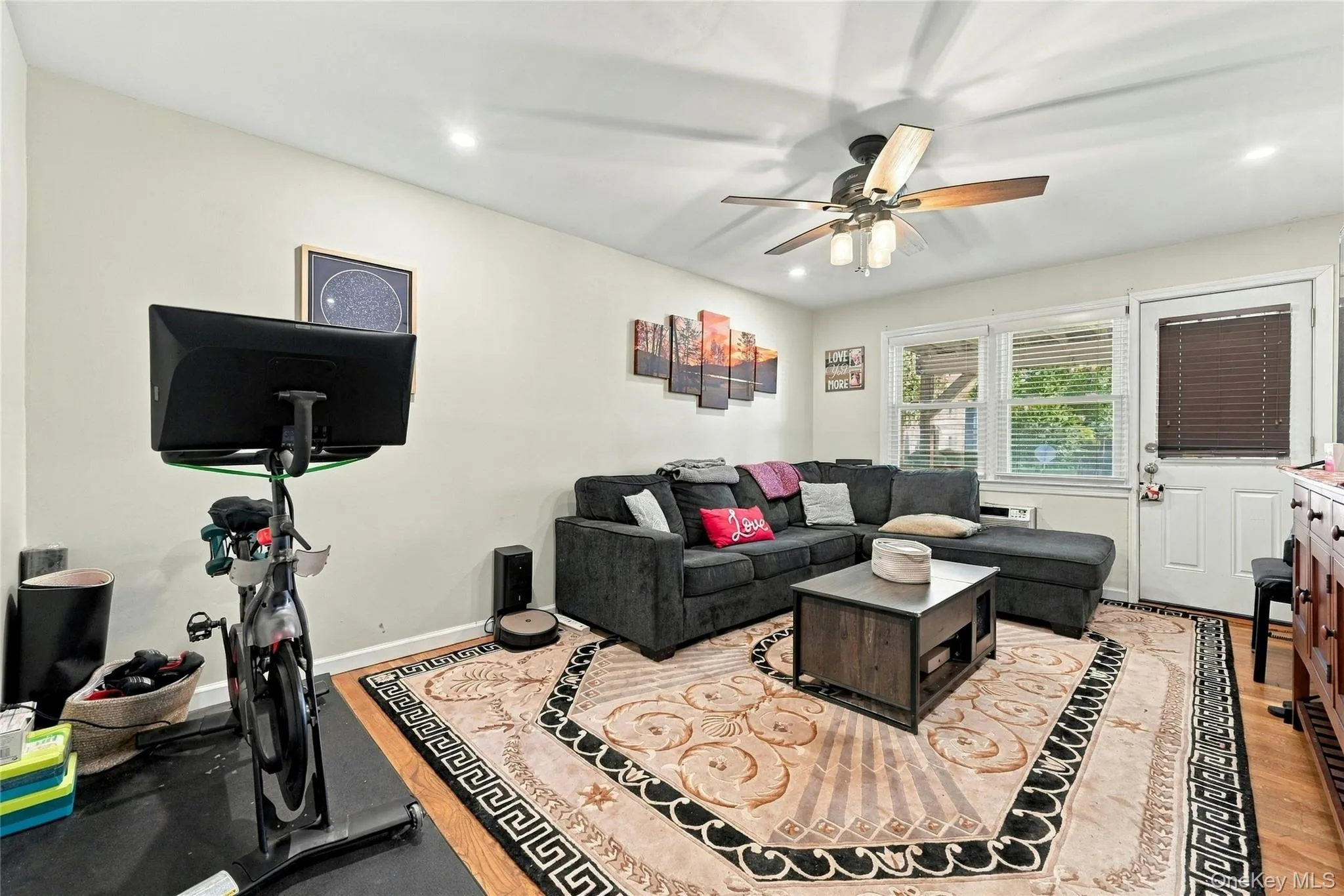 97 Cardinal lane, Islip, NY, 2 Bedrooms Bedrooms, 5 Rooms Rooms,1 BathroomBathrooms,Residential,For Rent,Cardinal lane,0,1050180 97 Cardinal lane, Islip, NY, 2 Bedrooms Bedrooms, 5 Rooms Rooms,1 BathroomBathrooms,Residential,For Rent,Cardinal lane,0,1050180