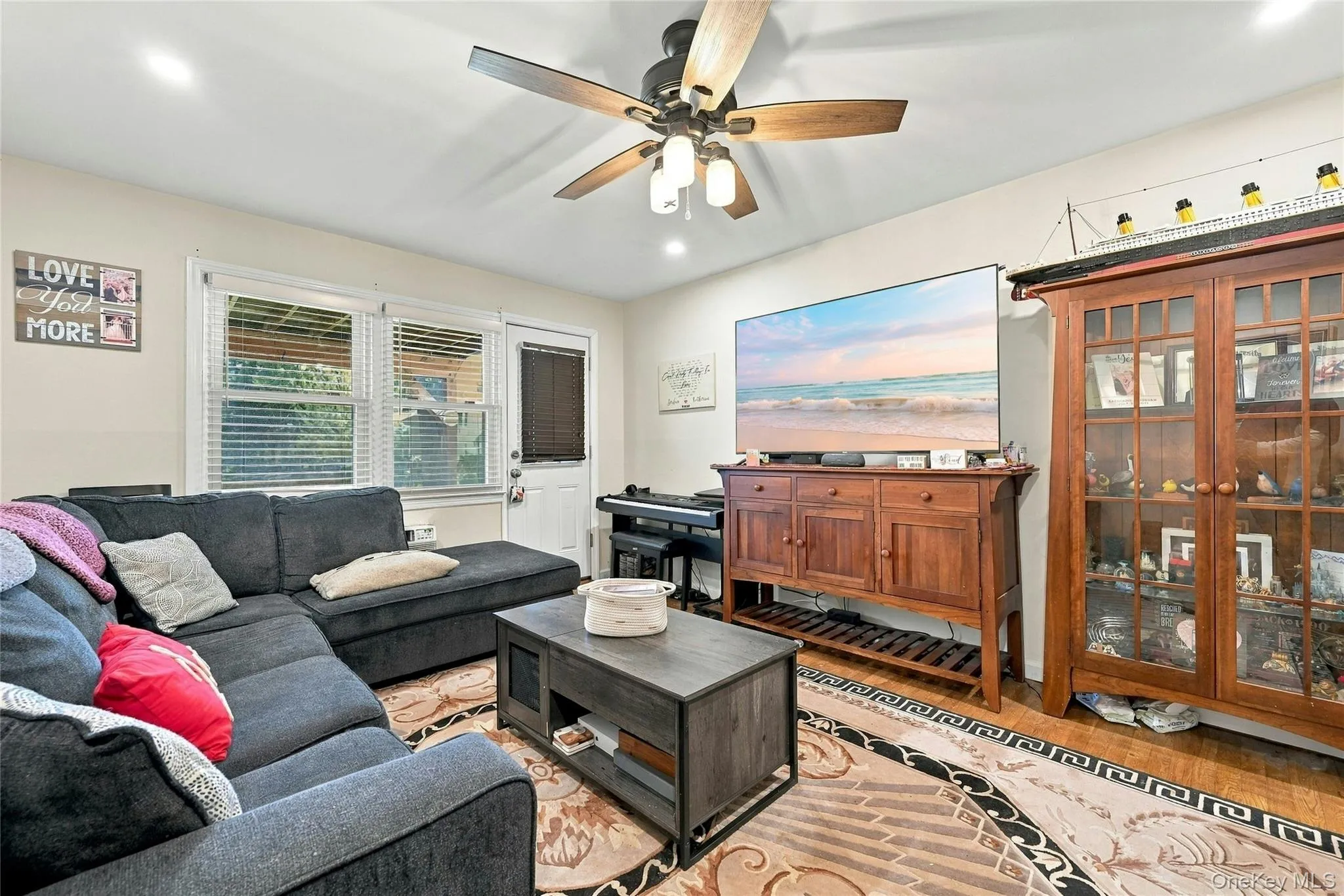 97 Cardinal lane, Islip, NY, 2 Bedrooms Bedrooms, 5 Rooms Rooms,1 BathroomBathrooms,Residential,For Rent,Cardinal lane,0,1050180 97 Cardinal lane, Islip, NY, 2 Bedrooms Bedrooms, 5 Rooms Rooms,1 BathroomBathrooms,Residential,For Rent,Cardinal lane,0,1050180