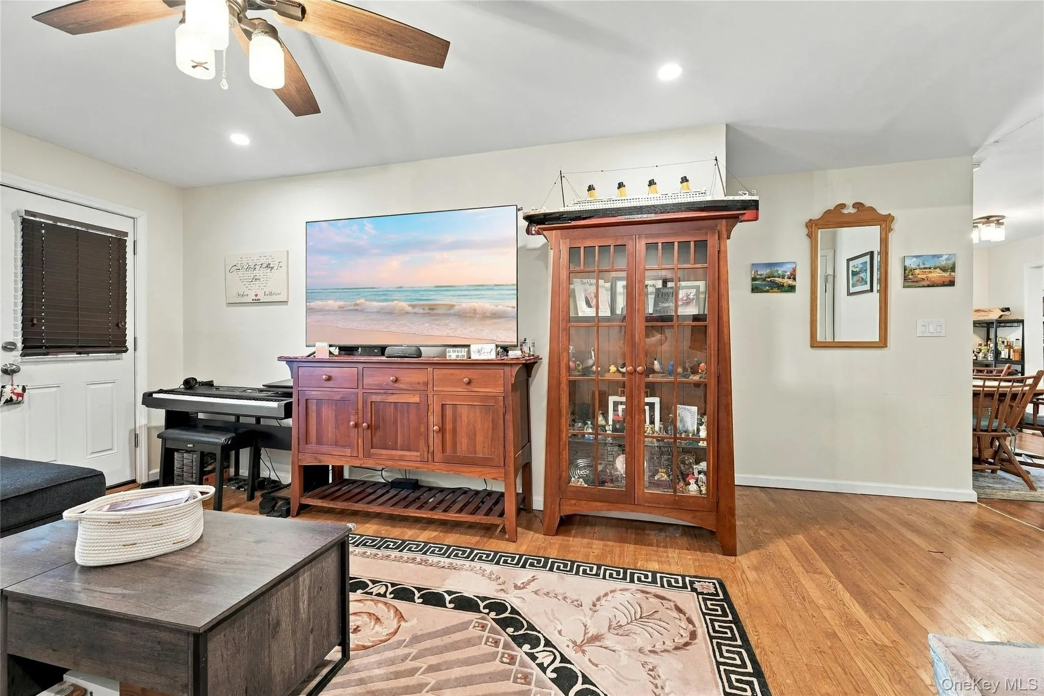 97 Cardinal lane, Islip, NY, 2 Bedrooms Bedrooms, 5 Rooms Rooms,1 BathroomBathrooms,Residential,For Rent,Cardinal lane,0,1050180 97 Cardinal lane, Islip, NY, 2 Bedrooms Bedrooms, 5 Rooms Rooms,1 BathroomBathrooms,Residential,For Rent,Cardinal lane,0,1050180