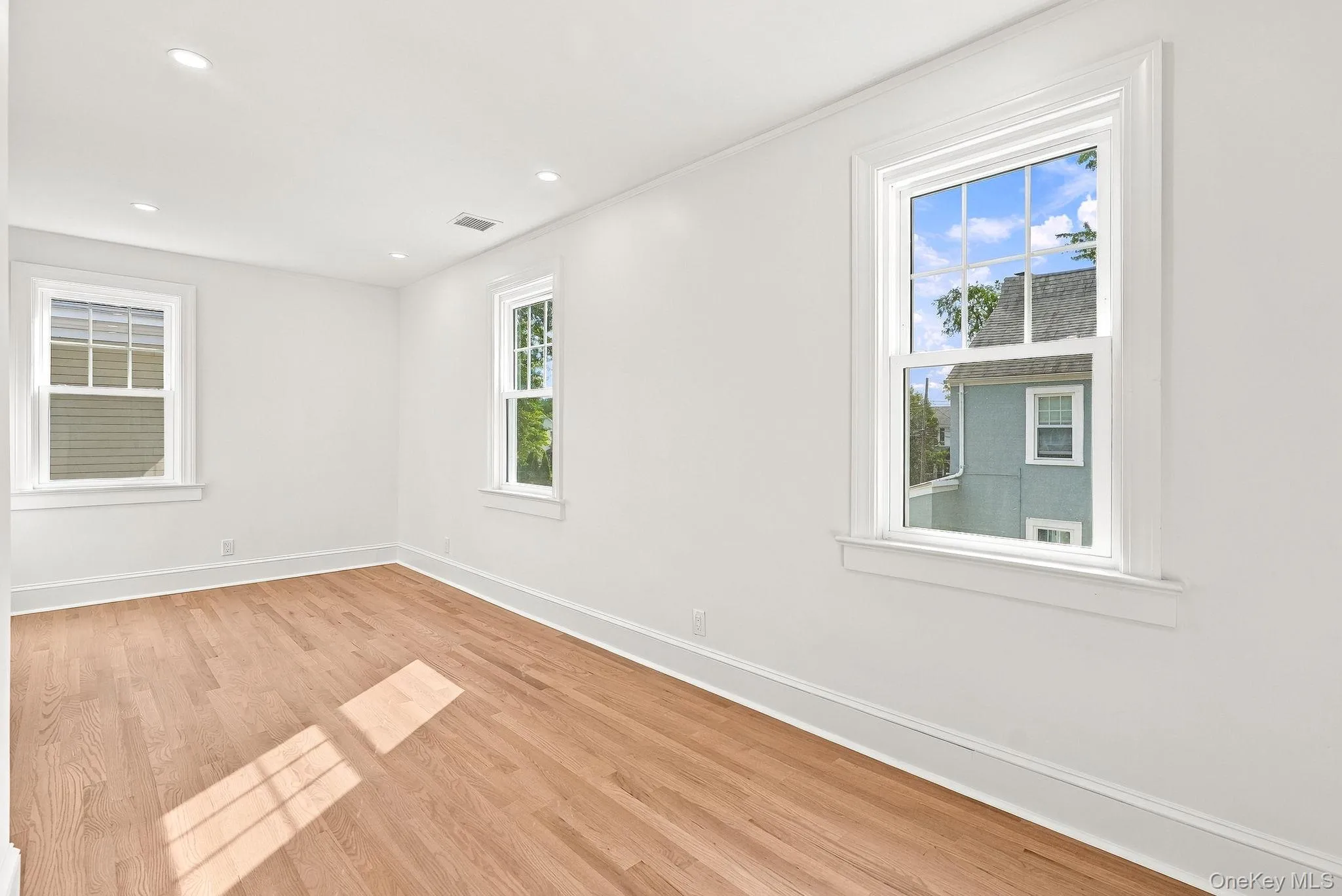 79 Robert Avenue, Rye Town, NY, 3 Bedrooms Bedrooms, 7 Rooms Rooms,1 BathroomBathrooms,Residential,For Rent,Robert,0,1050182 79 Robert Avenue, Rye Town, NY, 3 Bedrooms Bedrooms, 7 Rooms Rooms,1 BathroomBathrooms,Residential,For Rent,Robert,0,1050182