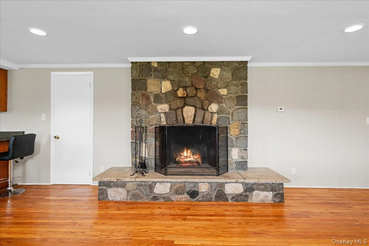 Woodburnging Stone Fireplace Woodburnging Stone Fireplace