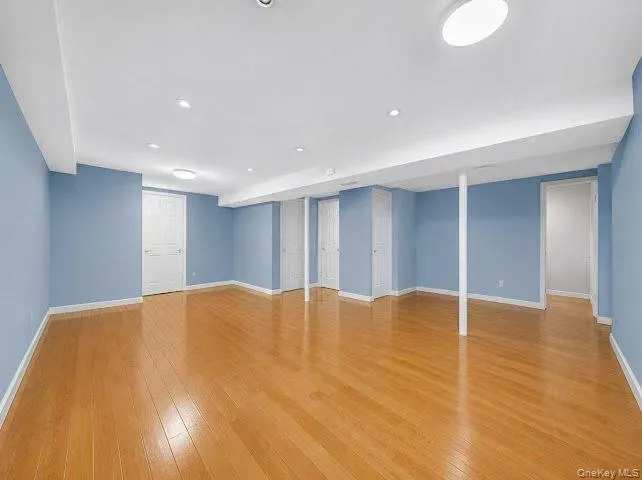 245th 61st ave, New York, NY, 3 Bedroom Bedrooms, 10 Room Rooms,3 BathroomBathrooms,Residential Lease,For Rent,61st ave,0,1050195 245th 61st ave, New York, NY, 3 Bedroom Bedrooms, 10 Room Rooms,3 BathroomBathrooms,Residential Lease,For Rent,61st ave,0,1050195
