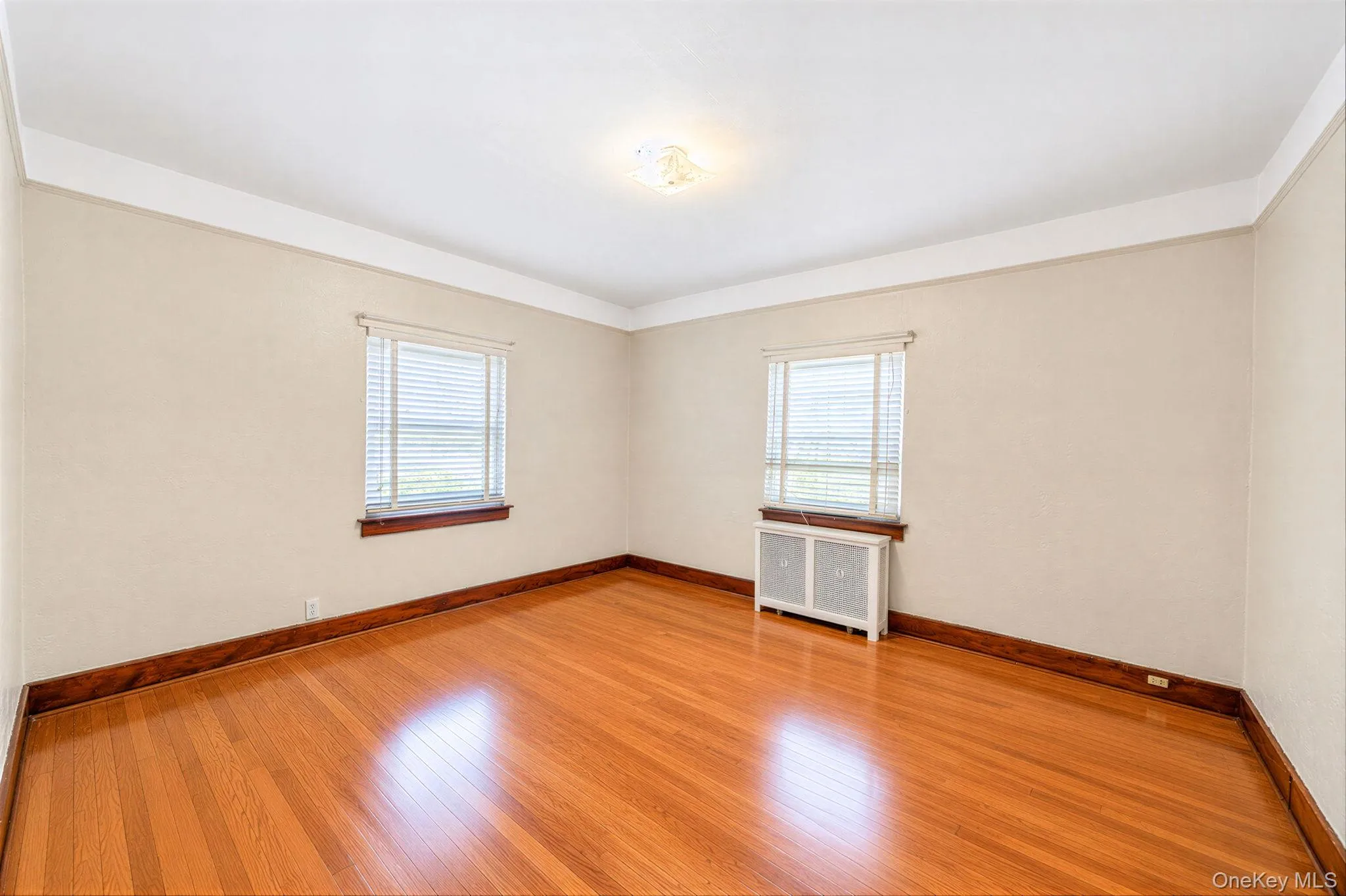 22 Flint Avenue, Hempstead, NY, 3 Bedrooms Bedrooms, 6 Rooms Rooms,2 BathroomsBathrooms,Residential,For Rent,Flint,0,1050198 22 Flint Avenue, Hempstead, NY, 3 Bedrooms Bedrooms, 6 Rooms Rooms,2 BathroomsBathrooms,Residential,For Rent,Flint,0,1050198