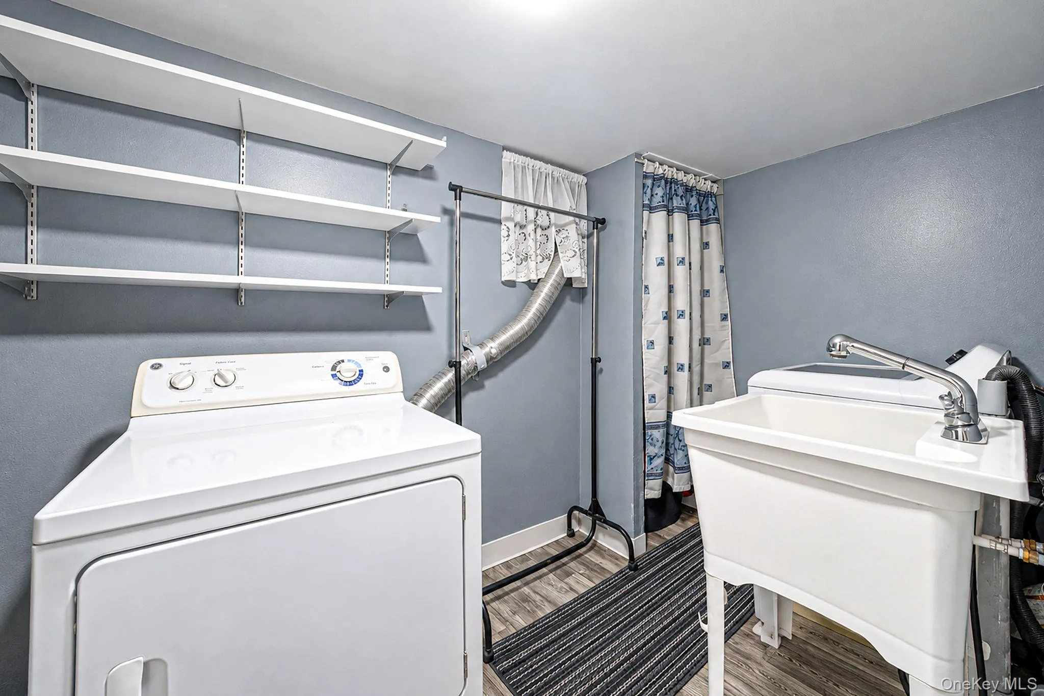 22 Flint Avenue, Hempstead, NY, 3 Bedrooms Bedrooms, 6 Rooms Rooms,2 BathroomsBathrooms,Residential,For Rent,Flint,0,1050198 22 Flint Avenue, Hempstead, NY, 3 Bedrooms Bedrooms, 6 Rooms Rooms,2 BathroomsBathrooms,Residential,For Rent,Flint,0,1050198