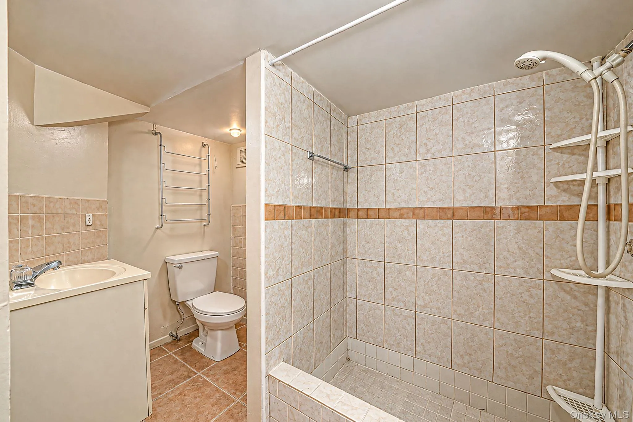 22 Flint Avenue, Hempstead, NY, 3 Bedrooms Bedrooms, 6 Rooms Rooms,2 BathroomsBathrooms,Residential,For Rent,Flint,0,1050198 22 Flint Avenue, Hempstead, NY, 3 Bedrooms Bedrooms, 6 Rooms Rooms,2 BathroomsBathrooms,Residential,For Rent,Flint,0,1050198
