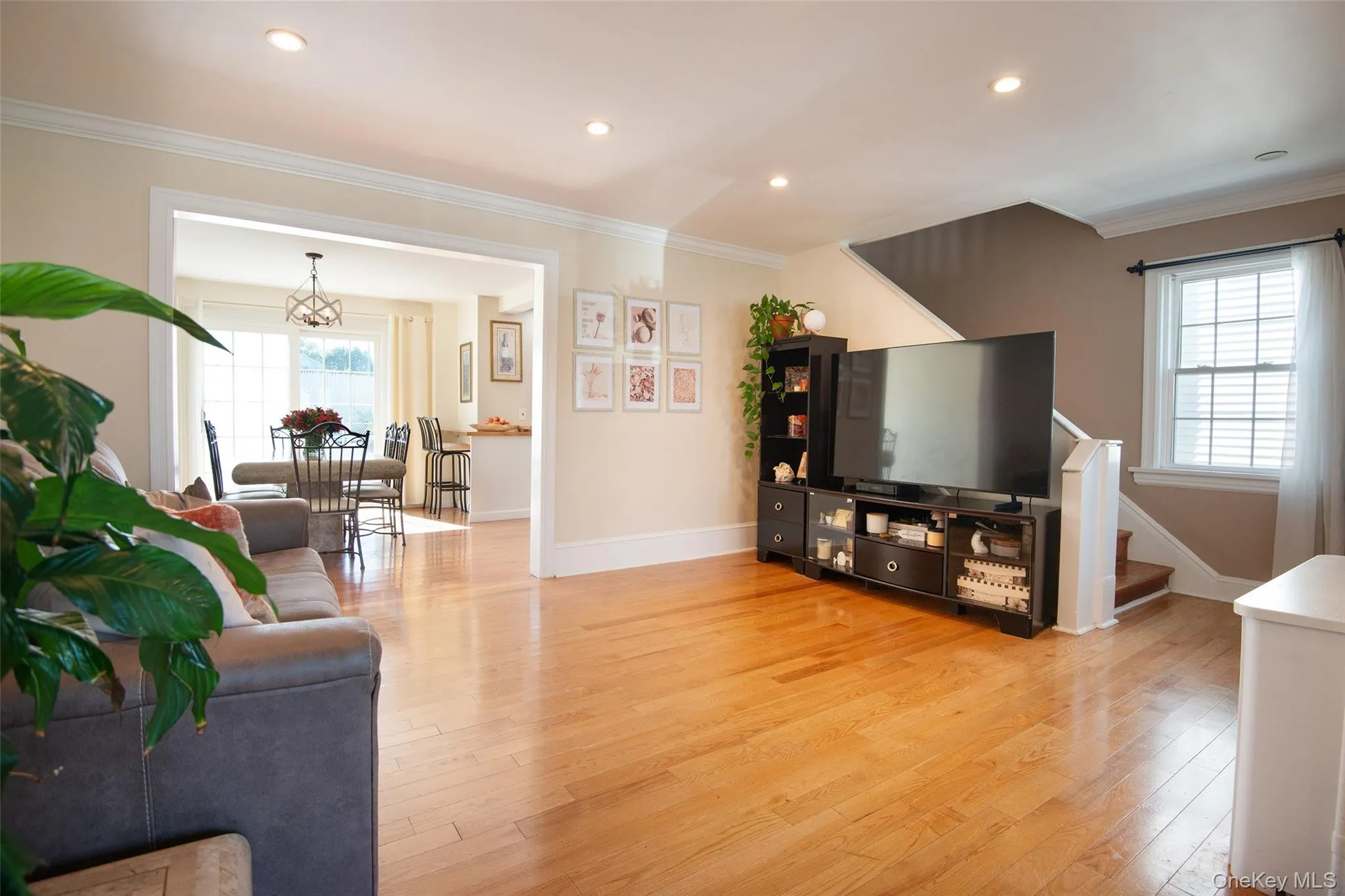 38 Emmett Terrace, New Rochelle, NY, 3 Bedrooms Bedrooms, 7 Rooms Rooms,1 BathroomBathrooms,Residential,For Rent,Emmett,0,1050199 38 Emmett Terrace, New Rochelle, NY, 3 Bedrooms Bedrooms, 7 Rooms Rooms,1 BathroomBathrooms,Residential,For Rent,Emmett,0,1050199