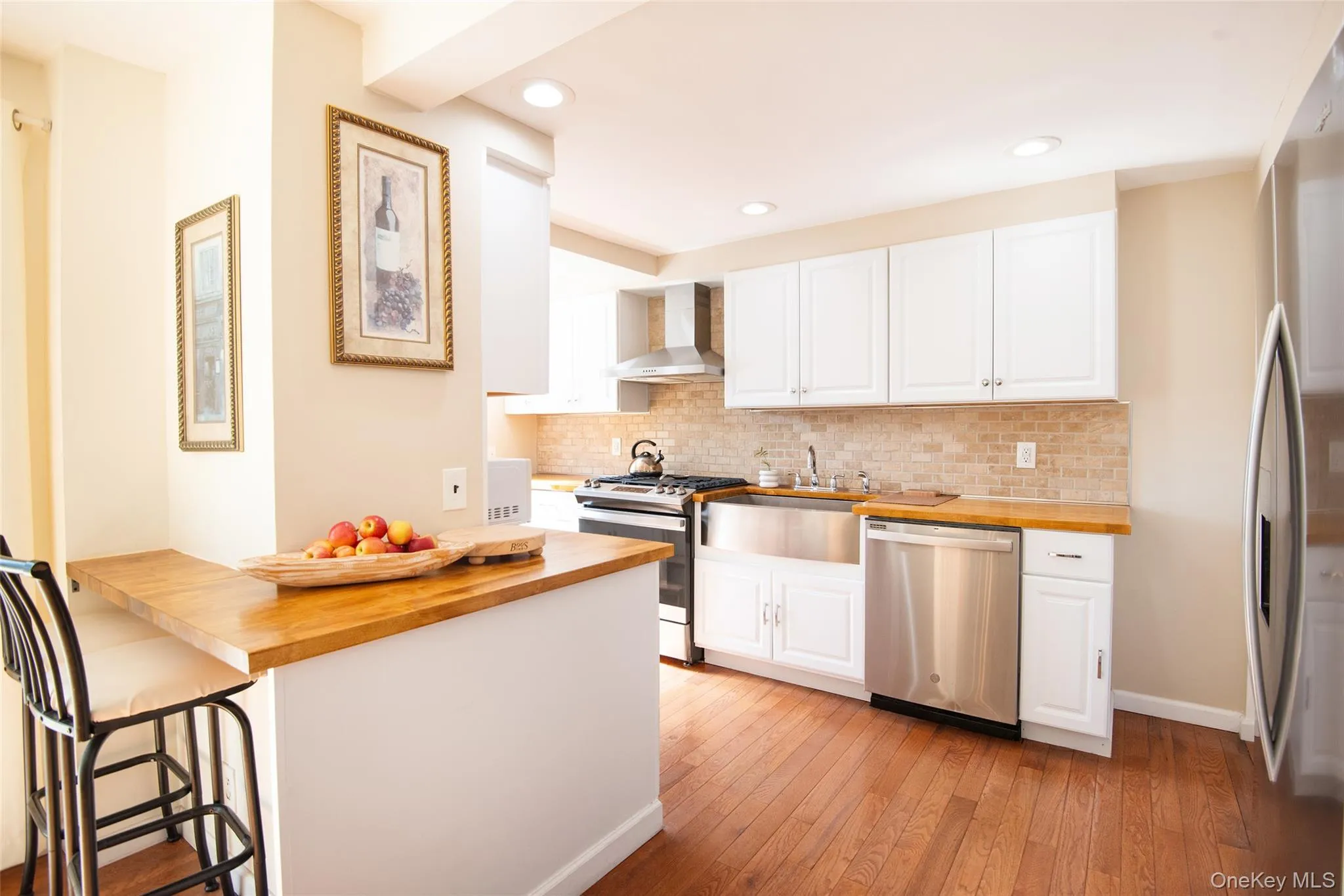 38 Emmett Terrace, New Rochelle, NY, 3 Bedrooms Bedrooms, 7 Rooms Rooms,1 BathroomBathrooms,Residential,For Rent,Emmett,0,1050199 38 Emmett Terrace, New Rochelle, NY, 3 Bedrooms Bedrooms, 7 Rooms Rooms,1 BathroomBathrooms,Residential,For Rent,Emmett,0,1050199