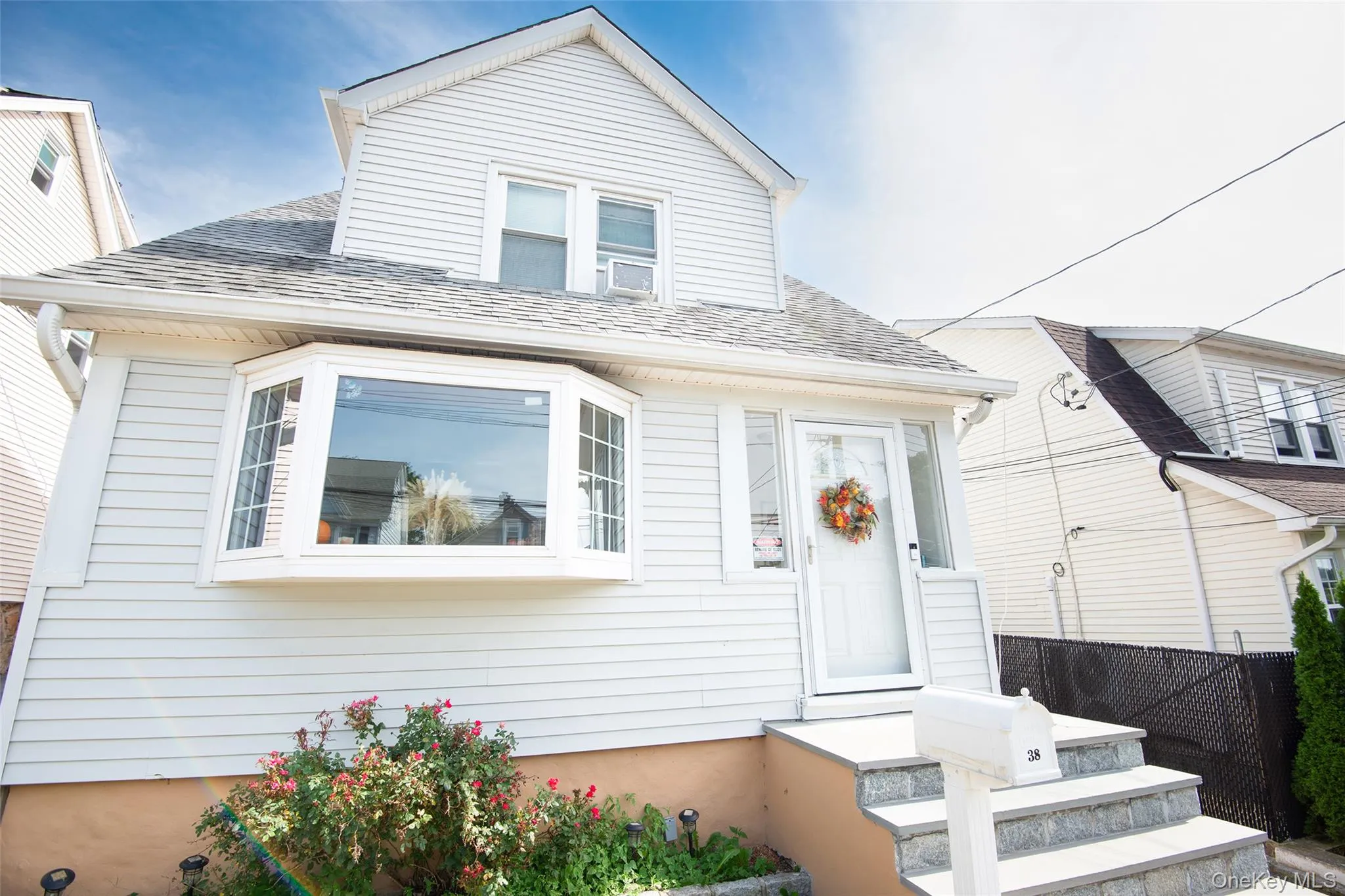 38 Emmett Terrace, New Rochelle, NY, 3 Bedrooms Bedrooms, 7 Rooms Rooms,1 BathroomBathrooms,Residential,For Rent,Emmett,0,1050199 38 Emmett Terrace, New Rochelle, NY, 3 Bedrooms Bedrooms, 7 Rooms Rooms,1 BathroomBathrooms,Residential,For Rent,Emmett,0,1050199
