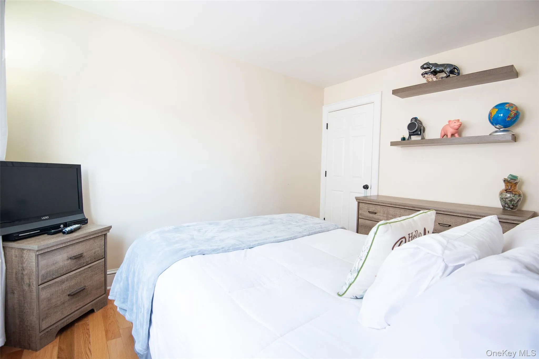 38 Emmett Terrace, New Rochelle, NY, 3 Bedrooms Bedrooms, 7 Rooms Rooms,1 BathroomBathrooms,Residential,For Rent,Emmett,0,1050199 38 Emmett Terrace, New Rochelle, NY, 3 Bedrooms Bedrooms, 7 Rooms Rooms,1 BathroomBathrooms,Residential,For Rent,Emmett,0,1050199