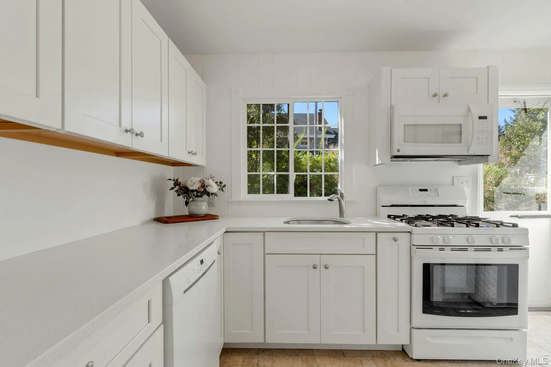 160 Broadway, Orangetown, NY, 4 Bedrooms Bedrooms, 7 Rooms Rooms,2 BathroomsBathrooms,Residential,For Rent,Broadway,0,1050200 160 Broadway, Orangetown, NY, 4 Bedrooms Bedrooms, 7 Rooms Rooms,2 BathroomsBathrooms,Residential,For Rent,Broadway,0,1050200