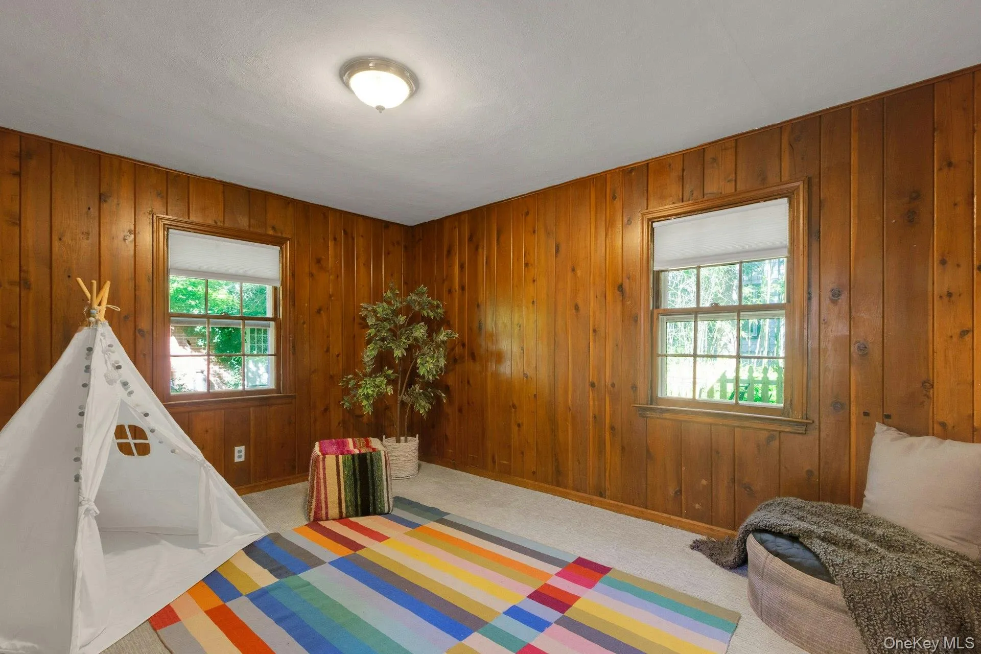 1st floor bedroom, set up as a den/playroom 1st floor bedroom, set up as a den/playroom