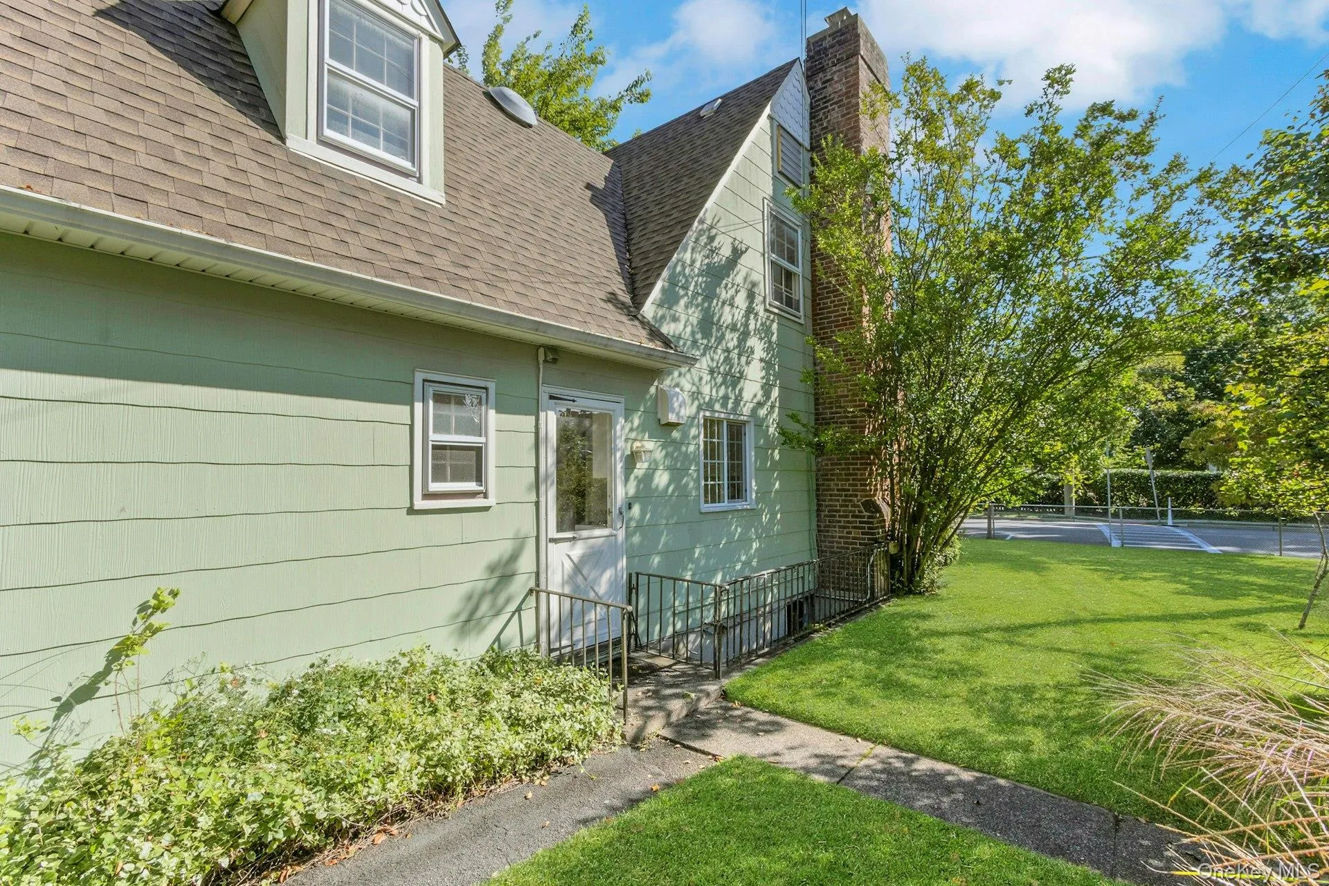 160 Broadway, Orangetown, NY, 4 Bedrooms Bedrooms, 7 Rooms Rooms,2 BathroomsBathrooms,Residential,For Rent,Broadway,0,1050200 160 Broadway, Orangetown, NY, 4 Bedrooms Bedrooms, 7 Rooms Rooms,2 BathroomsBathrooms,Residential,For Rent,Broadway,0,1050200