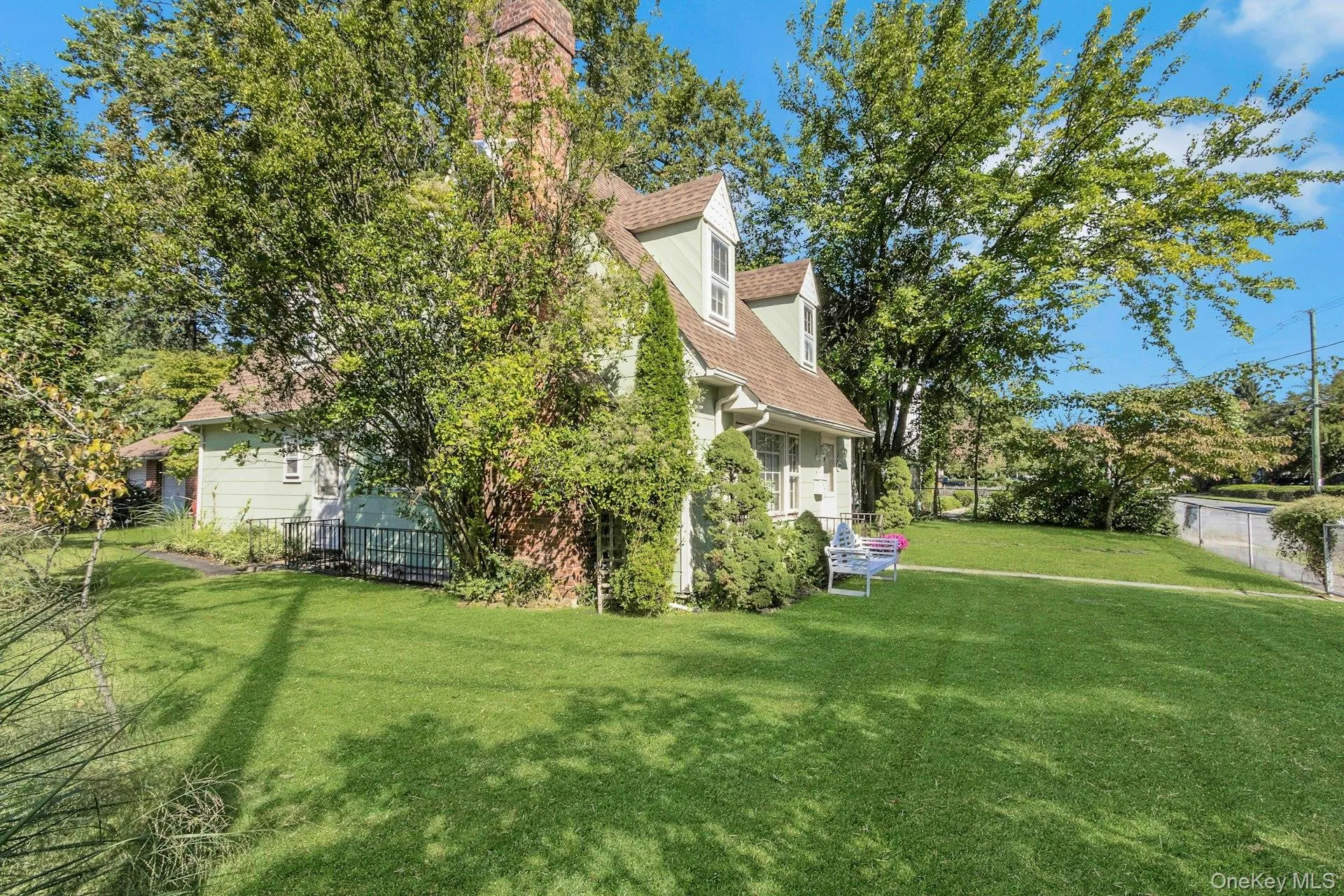 160 Broadway, Orangetown, NY, 4 Bedrooms Bedrooms, 7 Rooms Rooms,2 BathroomsBathrooms,Residential,For Rent,Broadway,0,1050200 160 Broadway, Orangetown, NY, 4 Bedrooms Bedrooms, 7 Rooms Rooms,2 BathroomsBathrooms,Residential,For Rent,Broadway,0,1050200