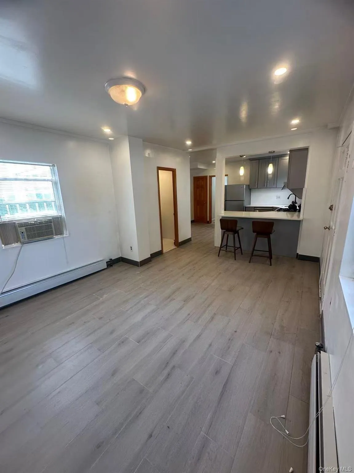 6114 Austin Street, New York, NY, 2 Bedrooms Bedrooms, 5 Rooms Rooms,1 BathroomBathrooms,Residential Lease,For Rent,Austin,0,1050204 6114 Austin Street, New York, NY, 2 Bedrooms Bedrooms, 5 Rooms Rooms,1 BathroomBathrooms,Residential Lease,For Rent,Austin,0,1050204