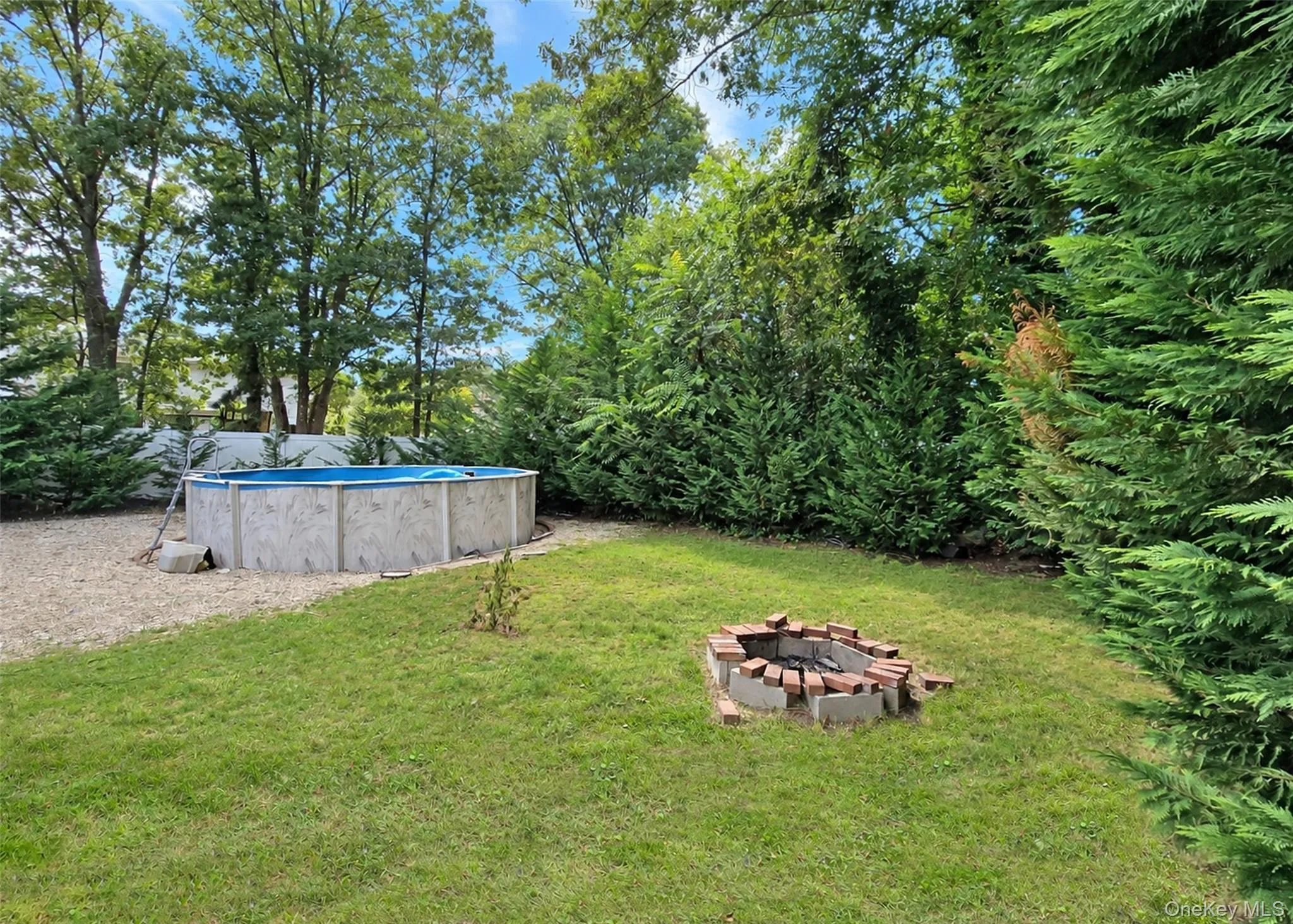 362 Singingwood Drive, Islip, NY, 4 Bedrooms Bedrooms, 12 Rooms Rooms,2 BathroomsBathrooms,Residential,For Rent,Singingwood,0,1050207 362 Singingwood Drive, Islip, NY, 4 Bedrooms Bedrooms, 12 Rooms Rooms,2 BathroomsBathrooms,Residential,For Rent,Singingwood,0,1050207