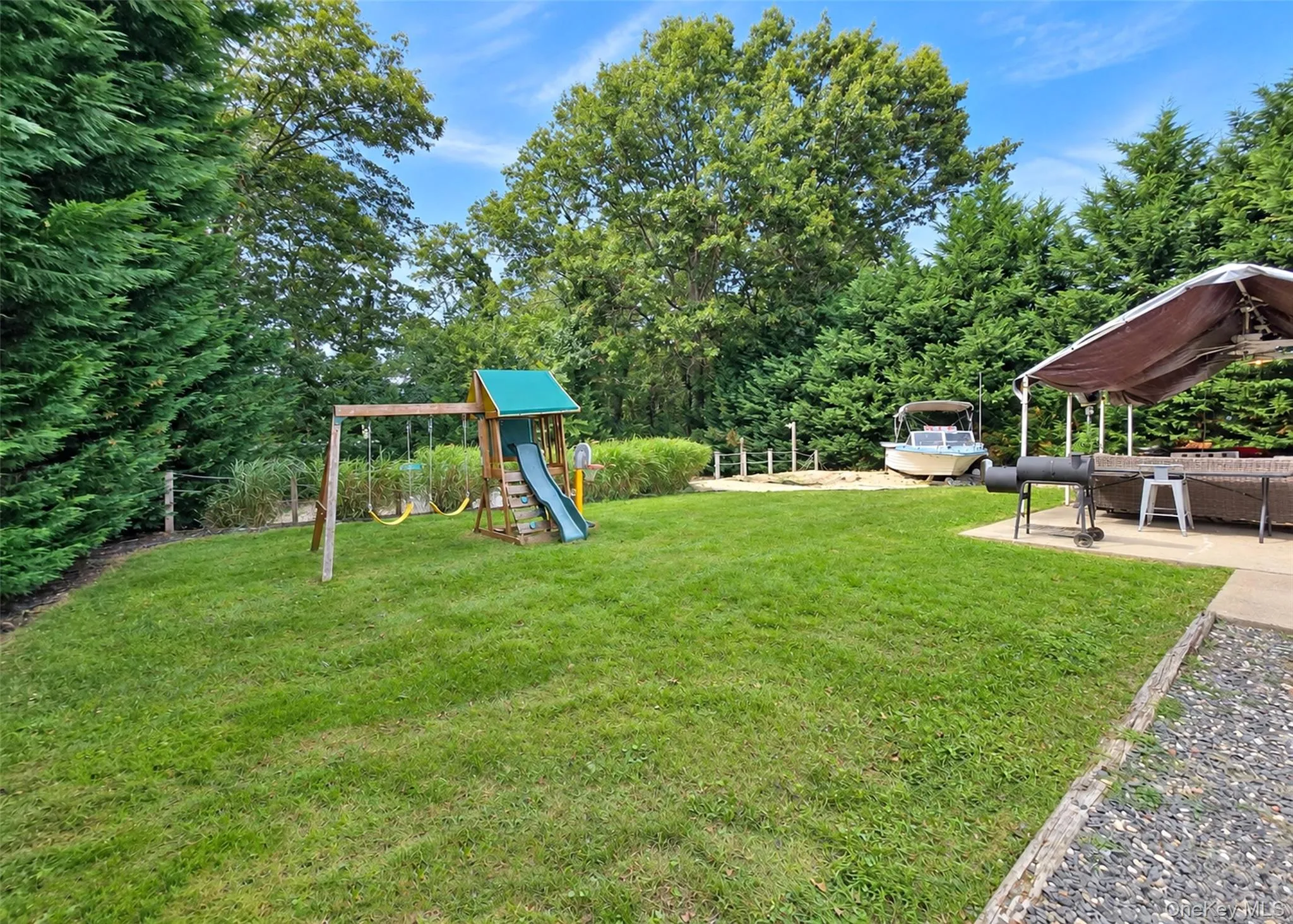 362 Singingwood Drive, Islip, NY, 4 Bedrooms Bedrooms, 12 Rooms Rooms,2 BathroomsBathrooms,Residential,For Rent,Singingwood,0,1050207 362 Singingwood Drive, Islip, NY, 4 Bedrooms Bedrooms, 12 Rooms Rooms,2 BathroomsBathrooms,Residential,For Rent,Singingwood,0,1050207