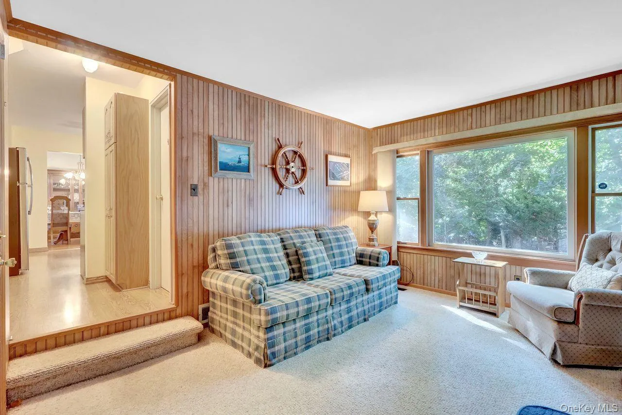 14 Morewood Drive, Smithtown, NY, 4 Bedrooms Bedrooms, 9 Rooms Rooms,2 BathroomsBathrooms,Residential,For Rent,Morewood,0,1050209 14 Morewood Drive, Smithtown, NY, 4 Bedrooms Bedrooms, 9 Rooms Rooms,2 BathroomsBathrooms,Residential,For Rent,Morewood,0,1050209