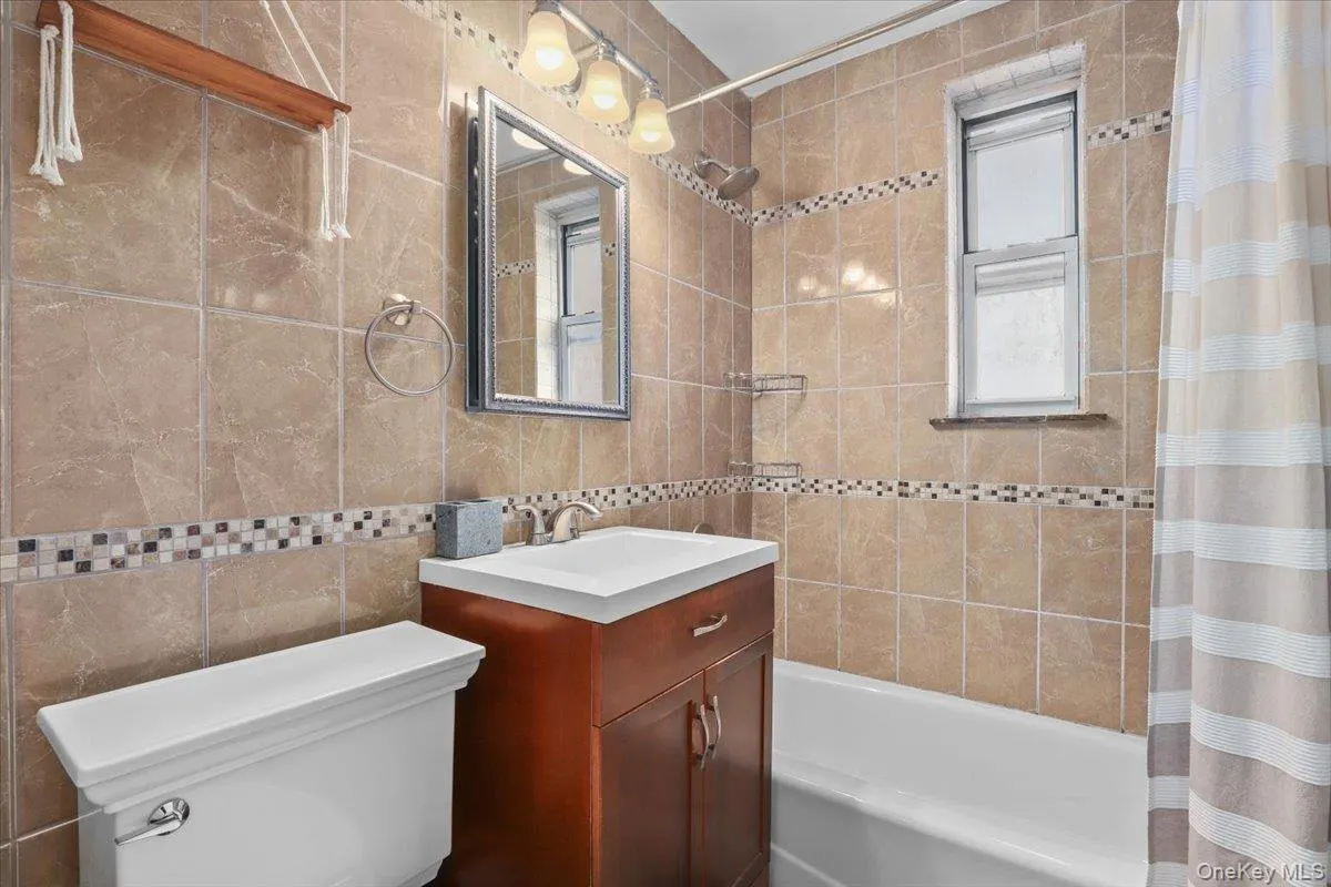 1 Oakridge Place, Eastchester, NY, 1 Bedroom Bedrooms, 4 Room Rooms,1 BathroomBathrooms,Residential Lease,For Rent,Oakridge Place,0,1050215 1 Oakridge Place, Eastchester, NY, 1 Bedroom Bedrooms, 4 Room Rooms,1 BathroomBathrooms,Residential Lease,For Rent,Oakridge Place,0,1050215
