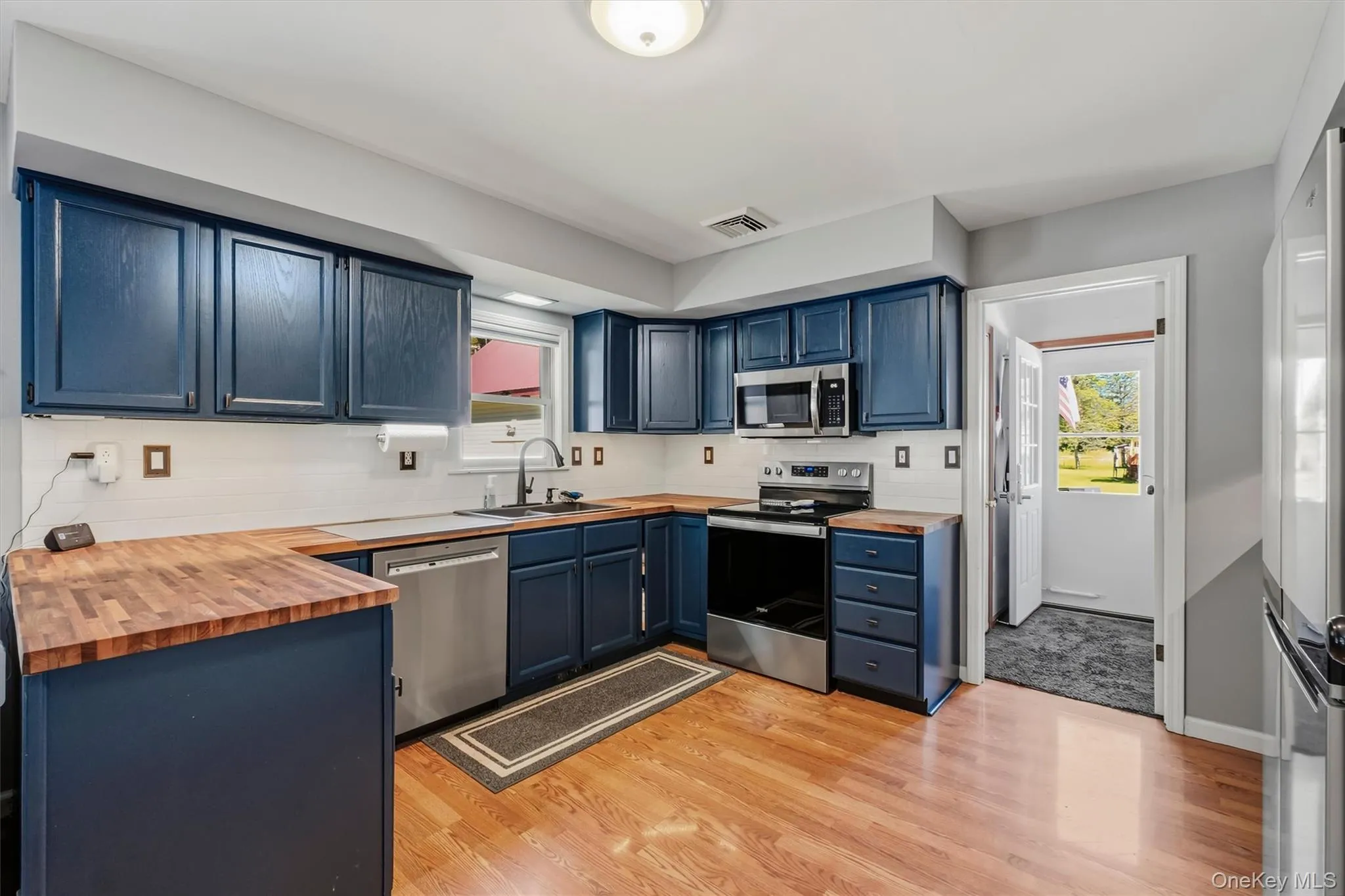 158 Robinson Lane, Wappinger, NY, 3 Bedrooms Bedrooms, 8 Rooms Rooms,2 BathroomsBathrooms,Residential,For Rent,Robinson,0,1050226 158 Robinson Lane, Wappinger, NY, 3 Bedrooms Bedrooms, 8 Rooms Rooms,2 BathroomsBathrooms,Residential,For Rent,Robinson,0,1050226
