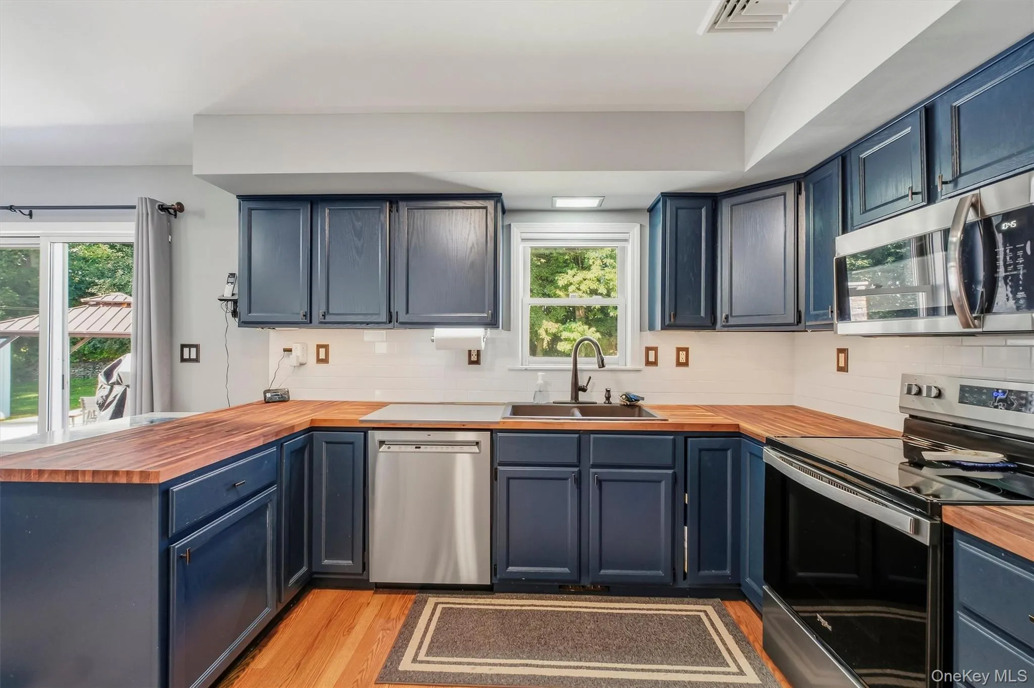 158 Robinson Lane, Wappinger, NY, 3 Bedrooms Bedrooms, 8 Rooms Rooms,2 BathroomsBathrooms,Residential,For Rent,Robinson,0,1050226 158 Robinson Lane, Wappinger, NY, 3 Bedrooms Bedrooms, 8 Rooms Rooms,2 BathroomsBathrooms,Residential,For Rent,Robinson,0,1050226