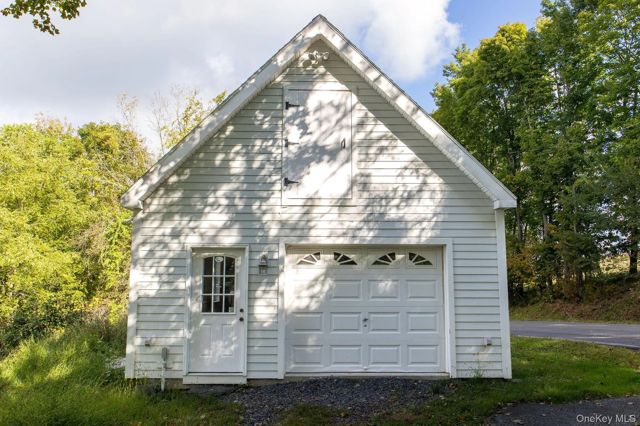 861 Snydertown Road, Claverack, NY, 3 Bedrooms Bedrooms, 9 Rooms Rooms,1 BathroomBathrooms,Residential,For Rent,Snydertown,0,1050229 861 Snydertown Road, Claverack, NY, 3 Bedrooms Bedrooms, 9 Rooms Rooms,1 BathroomBathrooms,Residential,For Rent,Snydertown,0,1050229