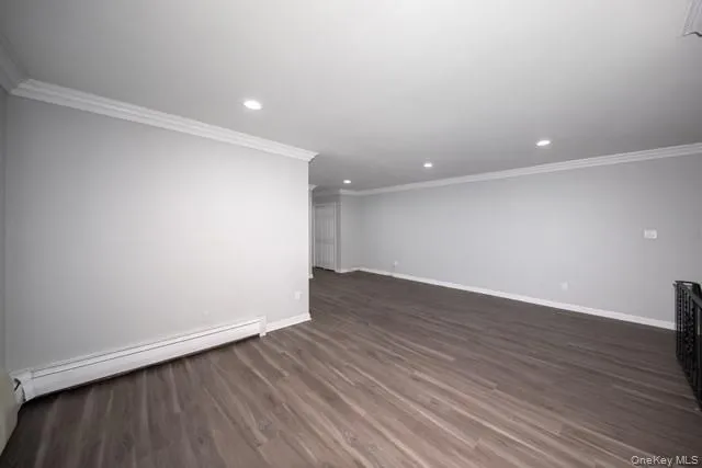 53 Clinton Avenue, Islip, NY, 2 Bedrooms Bedrooms, 5 Rooms Rooms,1 BathroomBathrooms,Residential Lease,For Rent,Clinton,0,1050232 53 Clinton Avenue, Islip, NY, 2 Bedrooms Bedrooms, 5 Rooms Rooms,1 BathroomBathrooms,Residential Lease,For Rent,Clinton,0,1050232