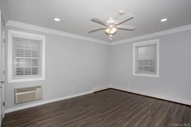 53 Clinton Avenue, Islip, NY, 1 Bedroom Bedrooms, 4 Rooms Rooms,1 BathroomBathrooms,Residential Lease,For Rent,Clinton,0,1050234 53 Clinton Avenue, Islip, NY, 1 Bedroom Bedrooms, 4 Rooms Rooms,1 BathroomBathrooms,Residential Lease,For Rent,Clinton,0,1050234