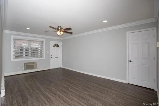 53 Clinton Avenue, Islip, NY, 1 Bedroom Bedrooms, 4 Rooms Rooms,1 BathroomBathrooms,Residential Lease,For Rent,Clinton,0,1050234 53 Clinton Avenue, Islip, NY, 1 Bedroom Bedrooms, 4 Rooms Rooms,1 BathroomBathrooms,Residential Lease,For Rent,Clinton,0,1050234