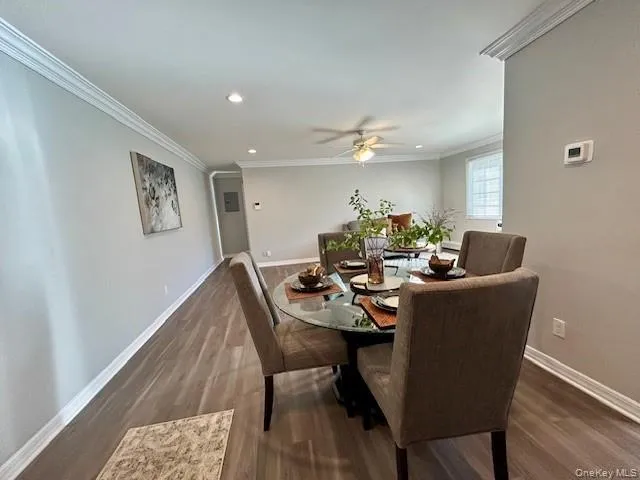 11 South Saxon Avenue, Islip, NY, 1 Bedroom Bedrooms, 4 Rooms Rooms,1 BathroomBathrooms,Residential Lease,For Rent,South Saxon,0,1050241 11 South Saxon Avenue, Islip, NY, 1 Bedroom Bedrooms, 4 Rooms Rooms,1 BathroomBathrooms,Residential Lease,For Rent,South Saxon,0,1050241