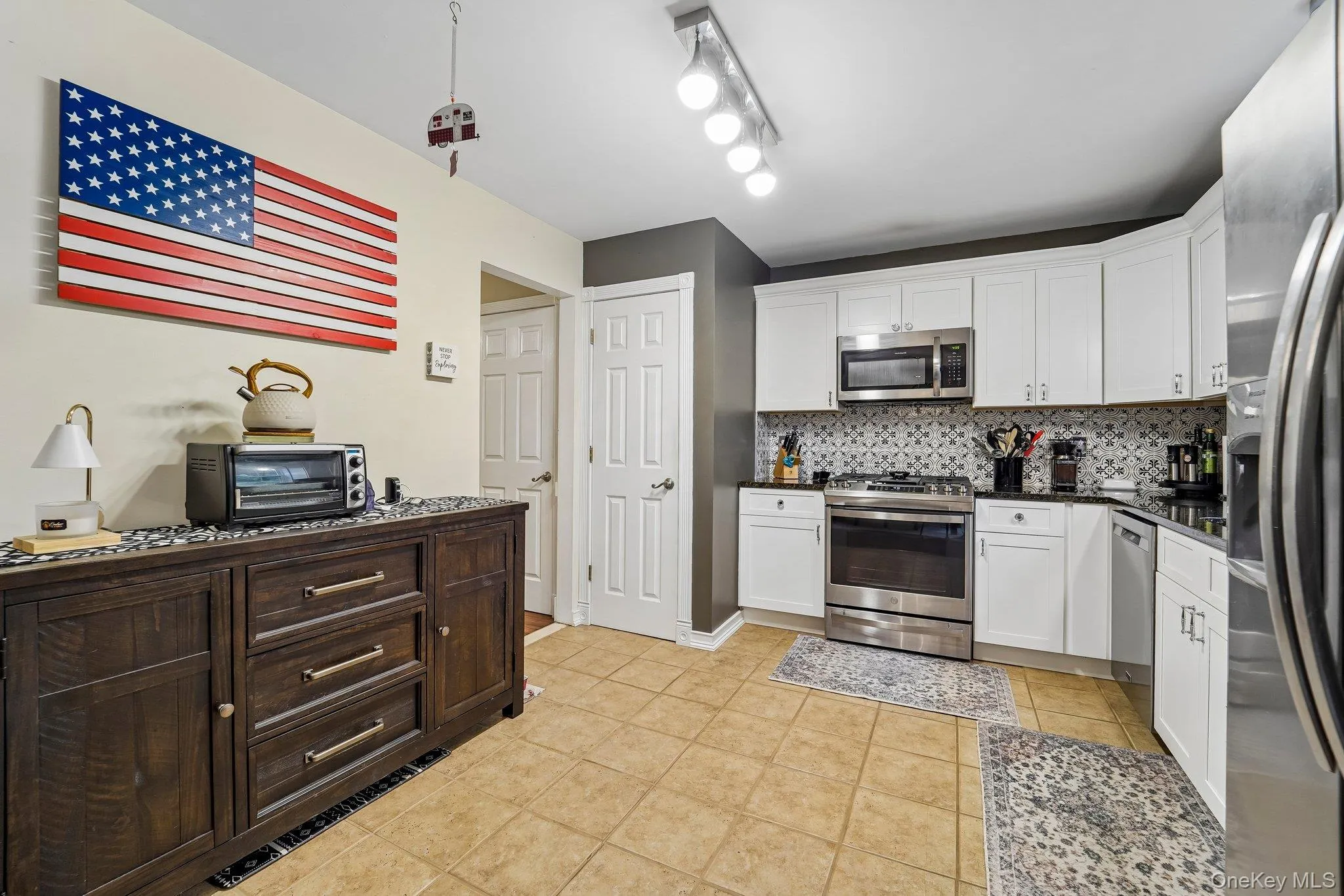 70 Darin Road, Warwick (town), NY, 2 Bedrooms Bedrooms, 8 Rooms Rooms,1 BathroomBathrooms,Residential,For Rent,Darin,0,1050244 70 Darin Road, Warwick (town), NY, 2 Bedrooms Bedrooms, 8 Rooms Rooms,1 BathroomBathrooms,Residential,For Rent,Darin,0,1050244
