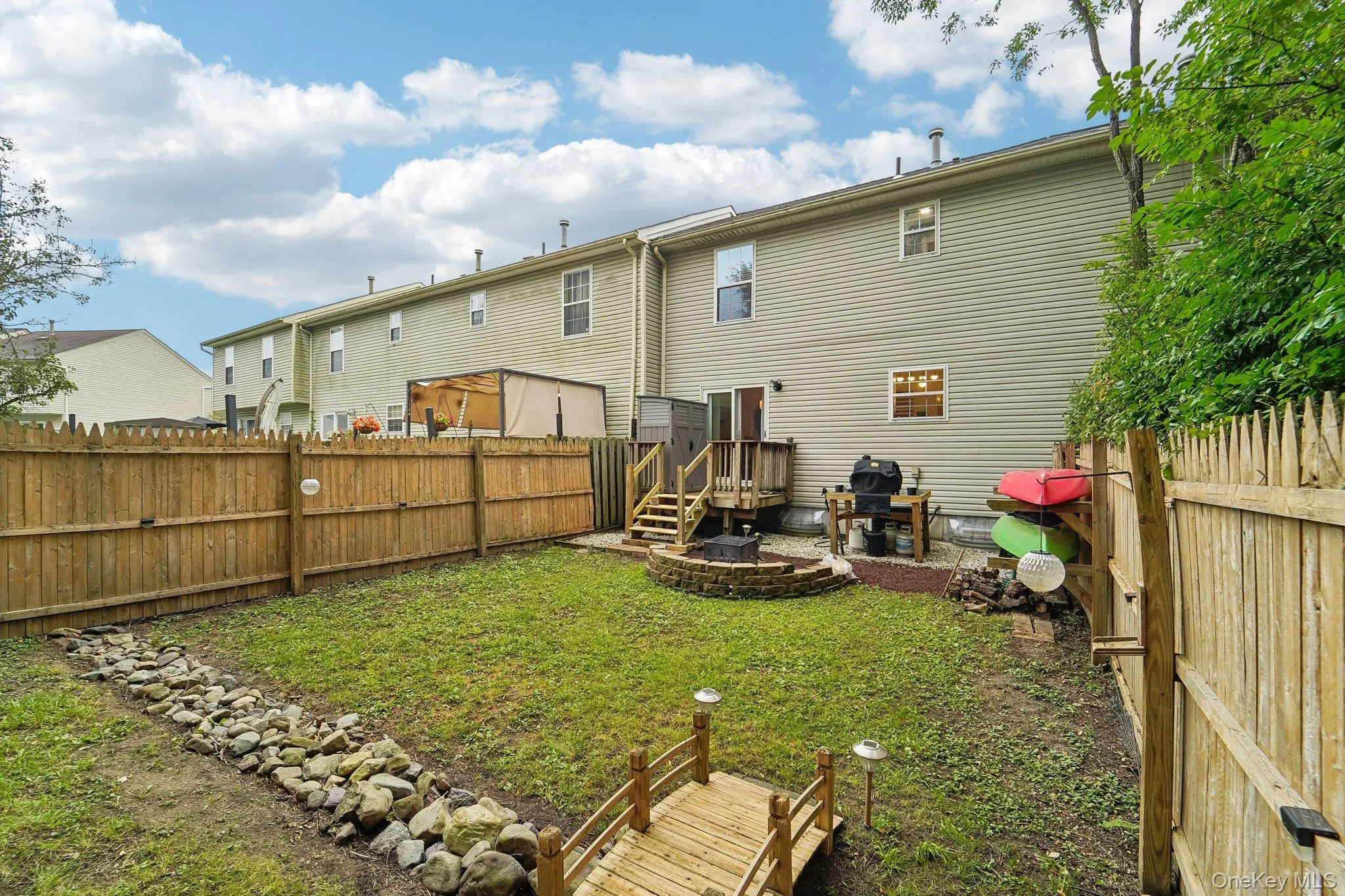 70 Darin Road, Warwick (town), NY, 2 Bedrooms Bedrooms, 8 Rooms Rooms,1 BathroomBathrooms,Residential,For Rent,Darin,0,1050244 70 Darin Road, Warwick (town), NY, 2 Bedrooms Bedrooms, 8 Rooms Rooms,1 BathroomBathrooms,Residential,For Rent,Darin,0,1050244