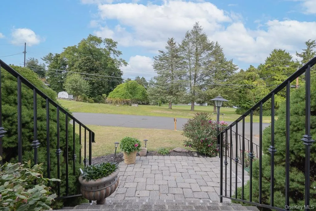 18 De Halve Maen Drive, Stony Point, NY, 4 Bedrooms Bedrooms, 9 Rooms Rooms,2 BathroomsBathrooms,Residential,For Rent,De Halve Maen,0,1050250 18 De Halve Maen Drive, Stony Point, NY, 4 Bedrooms Bedrooms, 9 Rooms Rooms,2 BathroomsBathrooms,Residential,For Rent,De Halve Maen,0,1050250