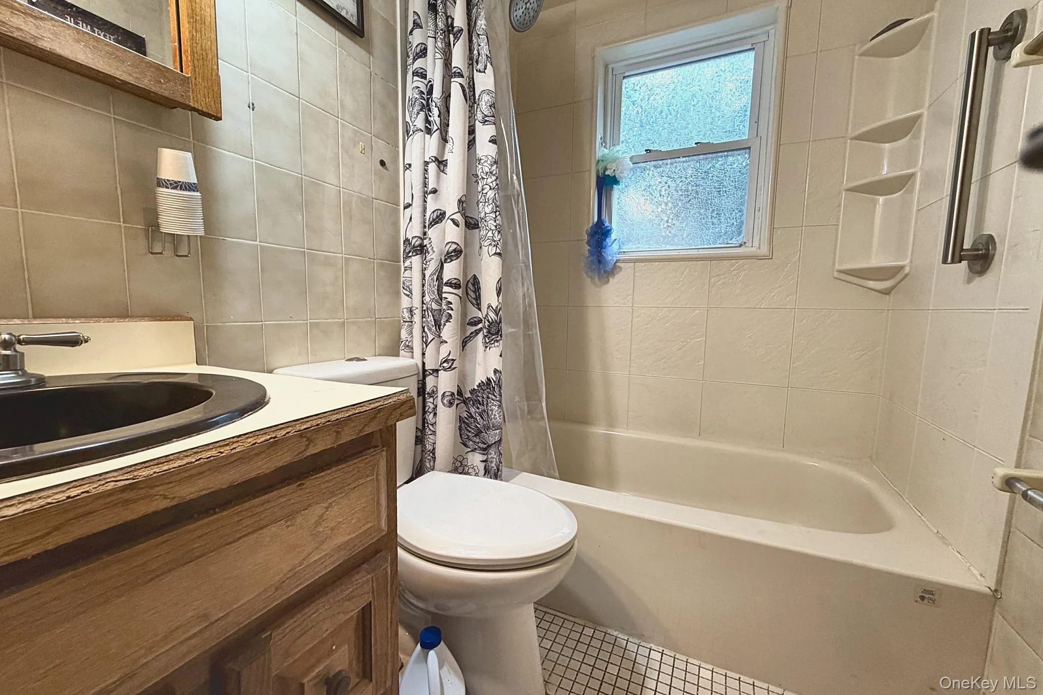 11 Robinhood Lane, Southampton, New York 11968
