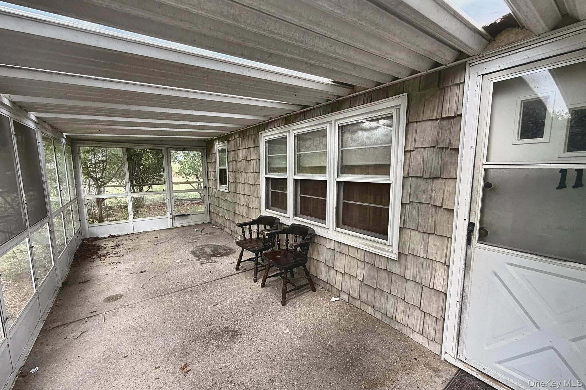 11 Robinhood Lane, Southampton, New York 11968