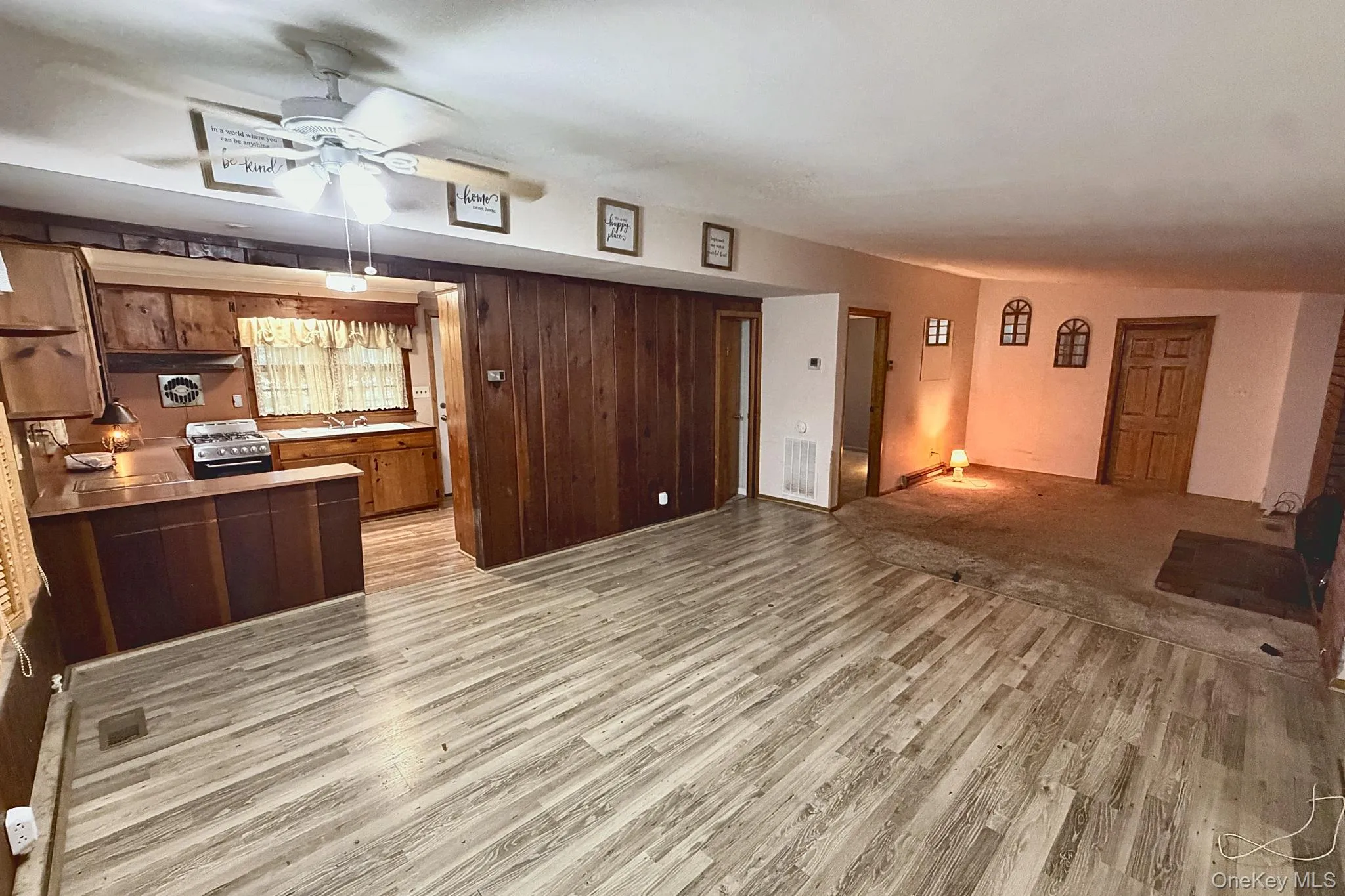 11 Robinhood Lane, Southampton, New York 11968