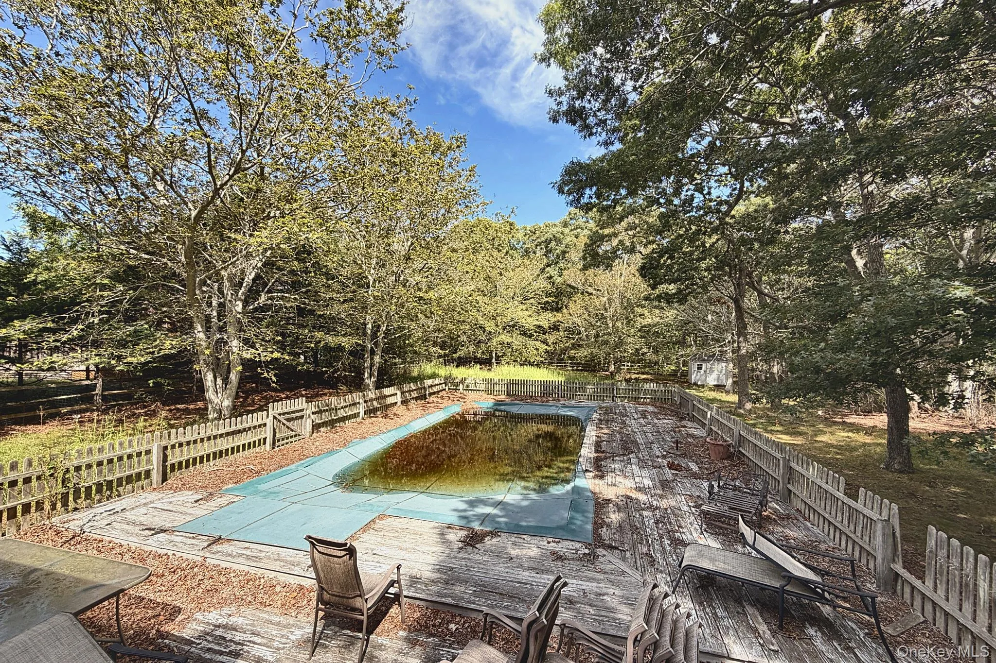 11 Robinhood Lane, Southampton, New York 11968