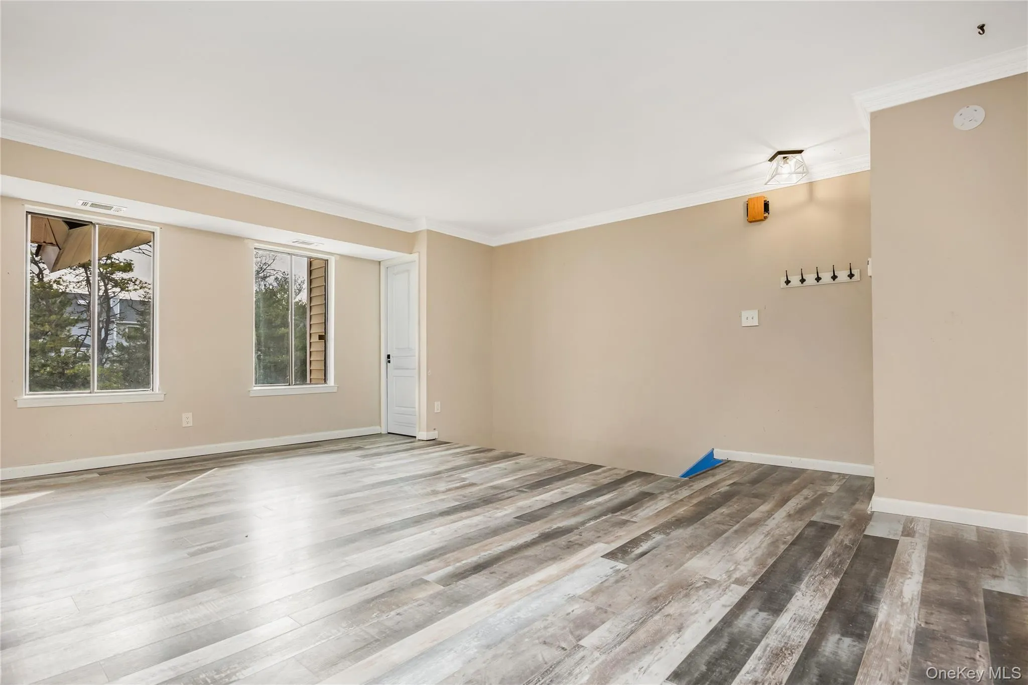 8 Cheyenne Court, Brookhaven, NY, 1 Bedroom Bedrooms, 4 Rooms Rooms,1 BathroomBathrooms,Residential,For Rent,Cheyenne,0,1050253 8 Cheyenne Court, Brookhaven, NY, 1 Bedroom Bedrooms, 4 Rooms Rooms,1 BathroomBathrooms,Residential,For Rent,Cheyenne,0,1050253