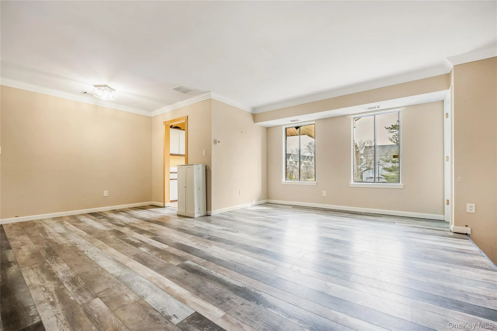 8 Cheyenne Court, Brookhaven, NY, 1 Bedroom Bedrooms, 4 Rooms Rooms,1 BathroomBathrooms,Residential,For Rent,Cheyenne,0,1050253 8 Cheyenne Court, Brookhaven, NY, 1 Bedroom Bedrooms, 4 Rooms Rooms,1 BathroomBathrooms,Residential,For Rent,Cheyenne,0,1050253