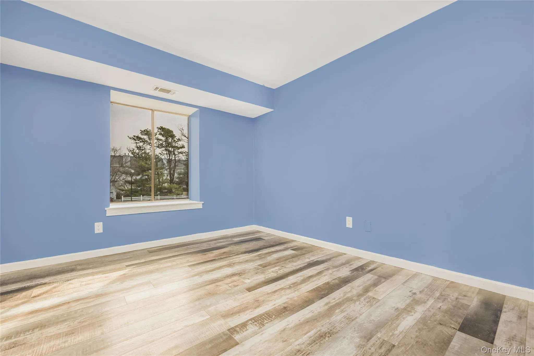 8 Cheyenne Court, Brookhaven, NY, 1 Bedroom Bedrooms, 4 Rooms Rooms,1 BathroomBathrooms,Residential,For Rent,Cheyenne,0,1050253 8 Cheyenne Court, Brookhaven, NY, 1 Bedroom Bedrooms, 4 Rooms Rooms,1 BathroomBathrooms,Residential,For Rent,Cheyenne,0,1050253