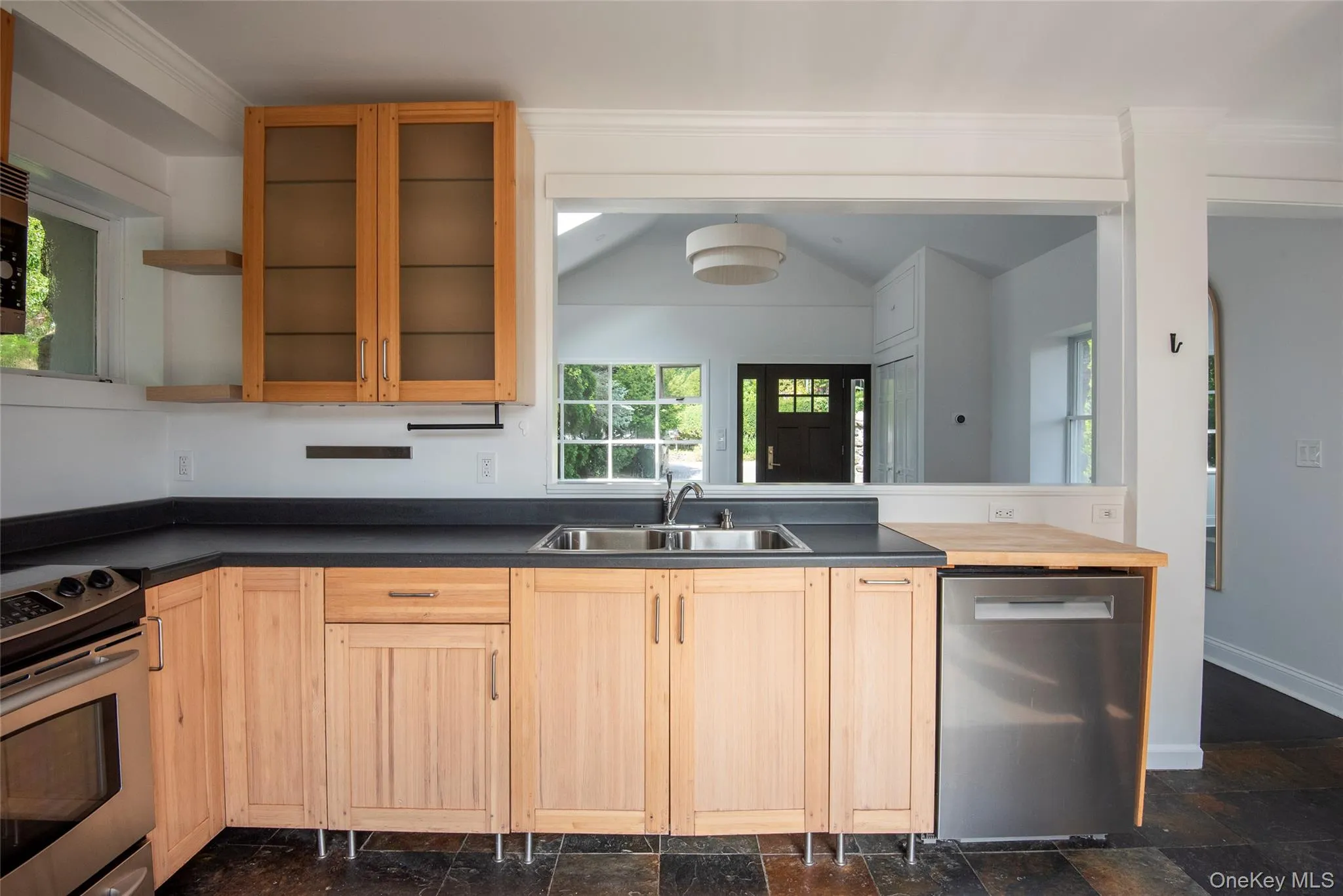 112 Lake Boulevard, Carmel, NY, 2 Bedrooms Bedrooms, 6 Rooms Rooms,1 BathroomBathrooms,Residential Lease,For Rent,Lake,0,1050257 112 Lake Boulevard, Carmel, NY, 2 Bedrooms Bedrooms, 6 Rooms Rooms,1 BathroomBathrooms,Residential Lease,For Rent,Lake,0,1050257