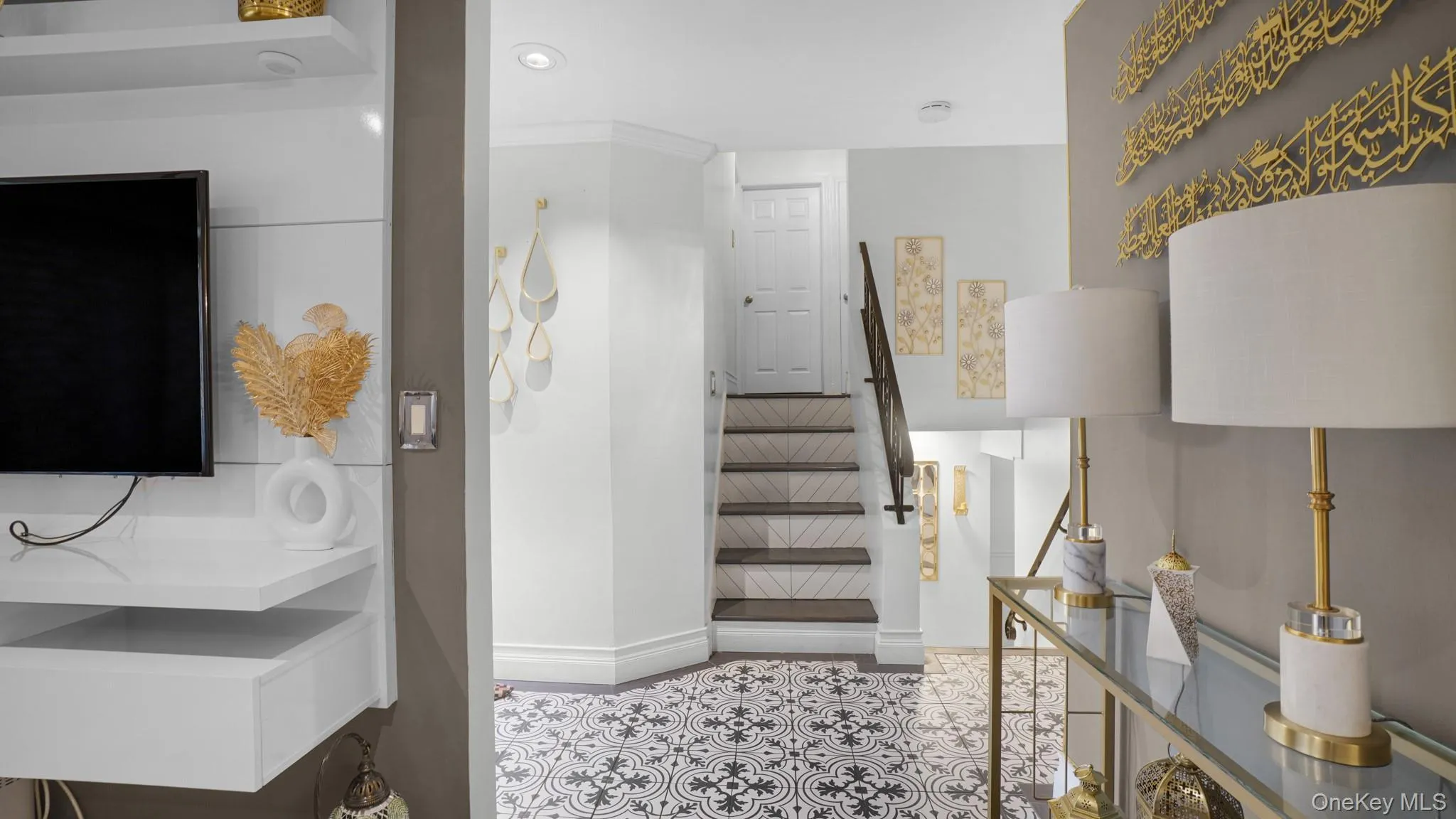 Stairway with baseboards Stairway with baseboards
